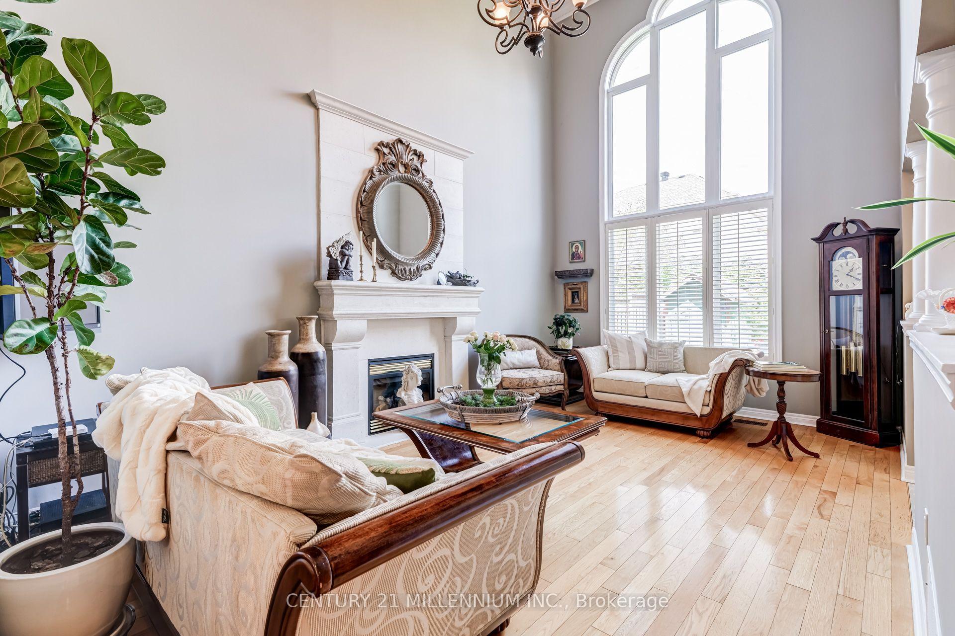 Photo 7 of 2555 Nichols Drive, Oakville, Wedgewood Creek — HOMEH