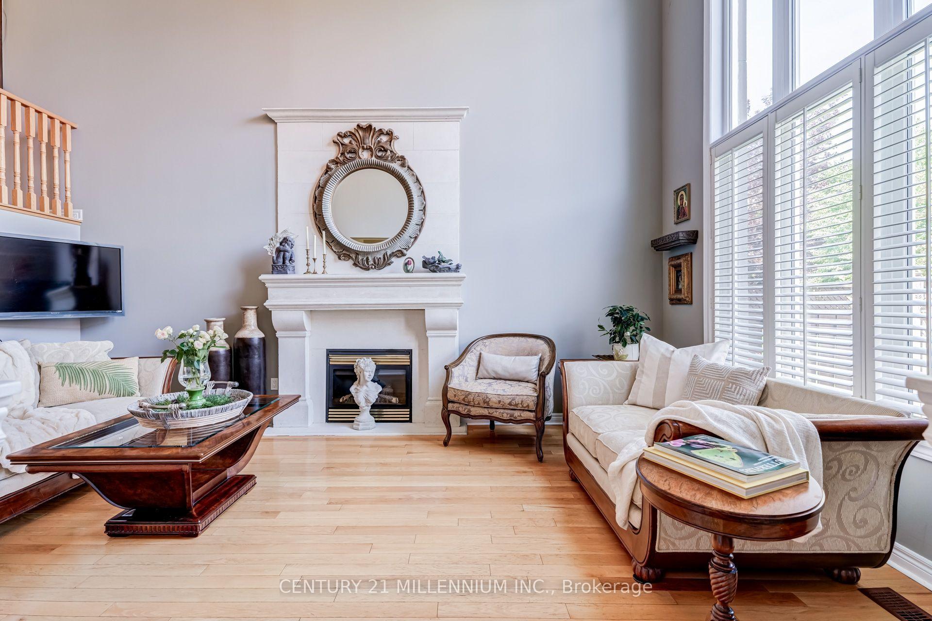Photo 8 of 2555 Nichols Drive, Oakville, Wedgewood Creek — HOMEH
