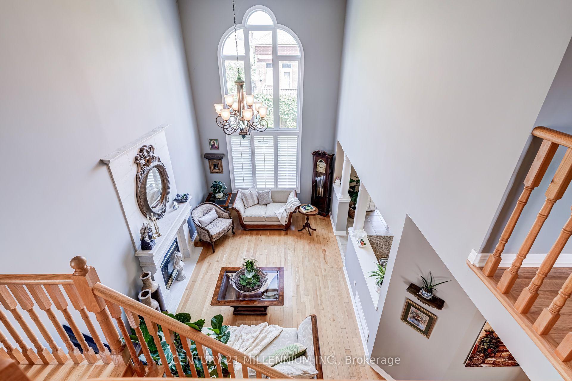 Photo 10 of 2555 Nichols Drive, Oakville, Wedgewood Creek — HOMEH