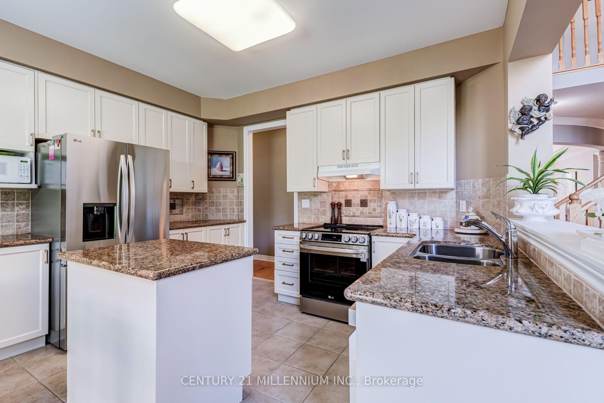 Photo 15 of 2555 Nichols Drive, Oakville, Wedgewood Creek — HOMEH