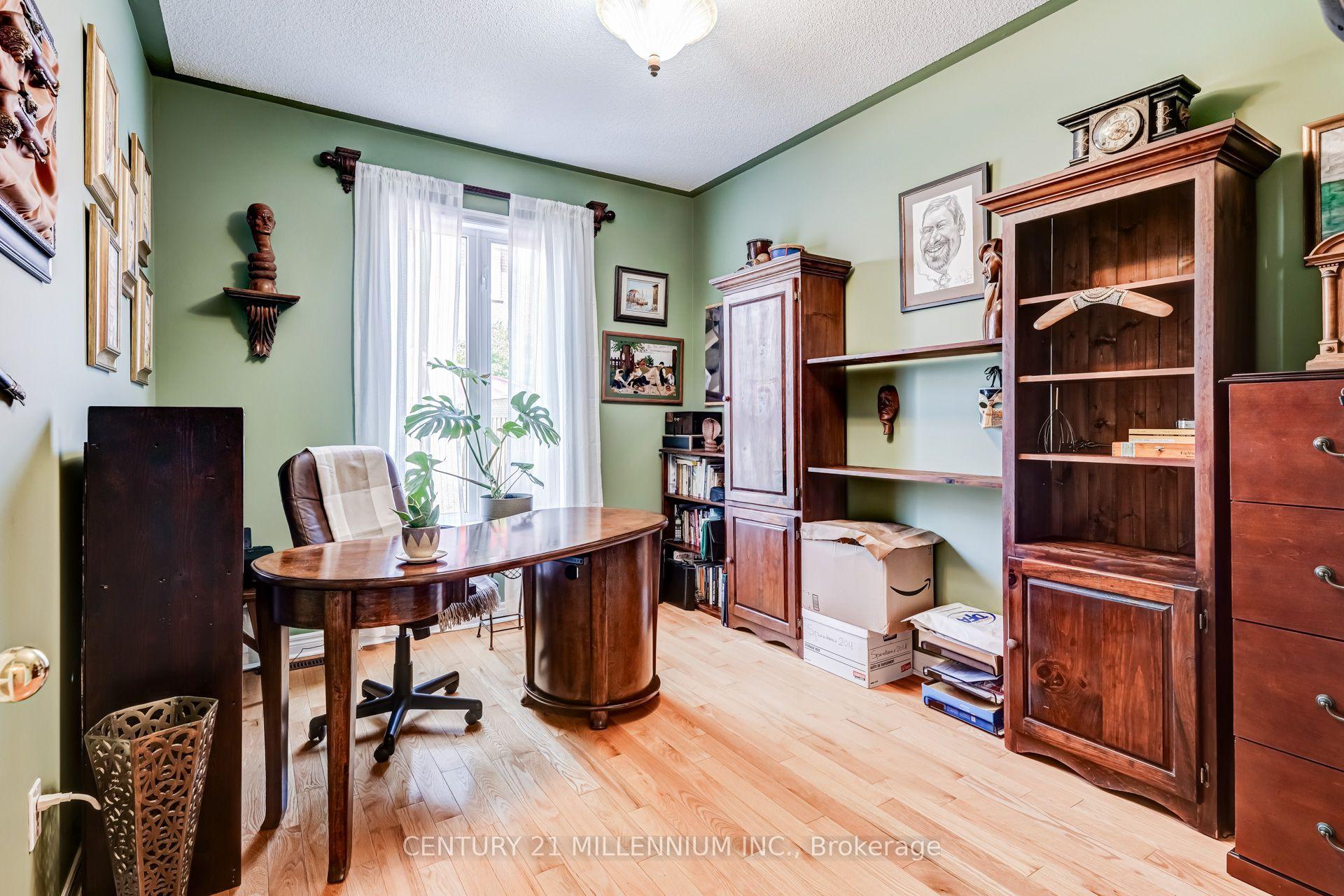 Photo 16 of 2555 Nichols Drive, Oakville, Wedgewood Creek — HOMEH