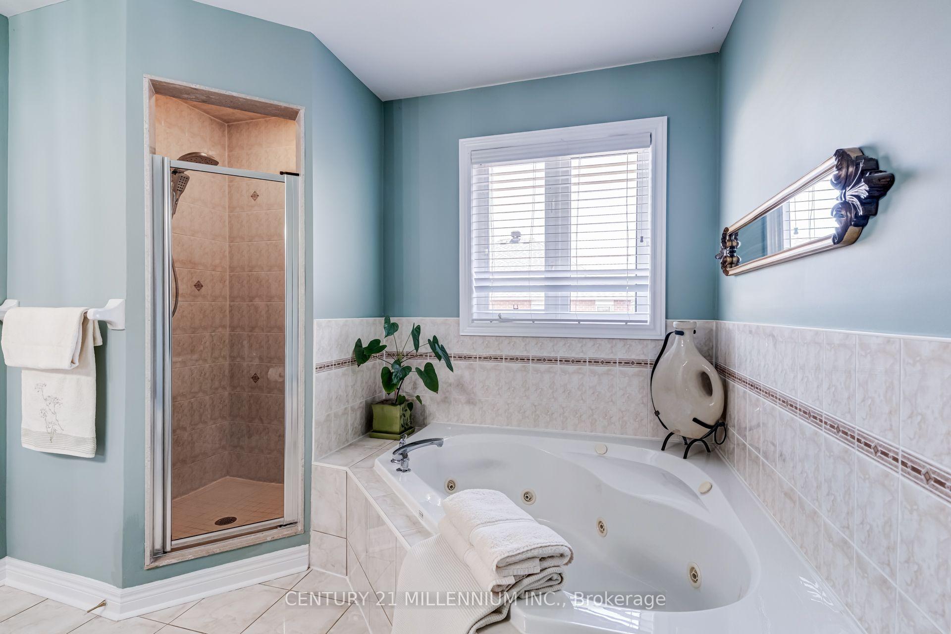 Photo 24 of 2555 Nichols Drive, Oakville, Wedgewood Creek — HOMEH