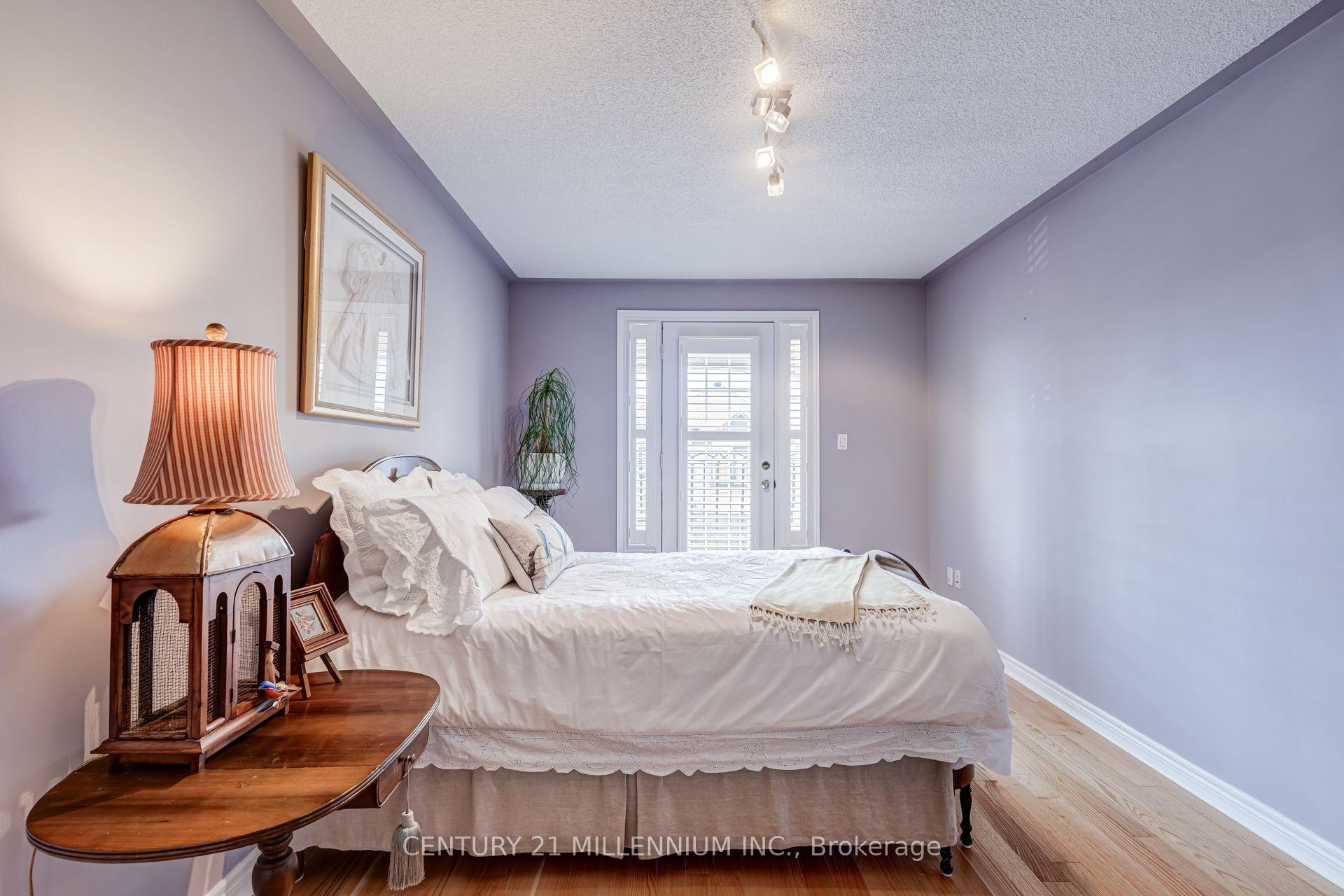 Photo 27 of 2555 Nichols Drive, Oakville, Wedgewood Creek — HOMEH