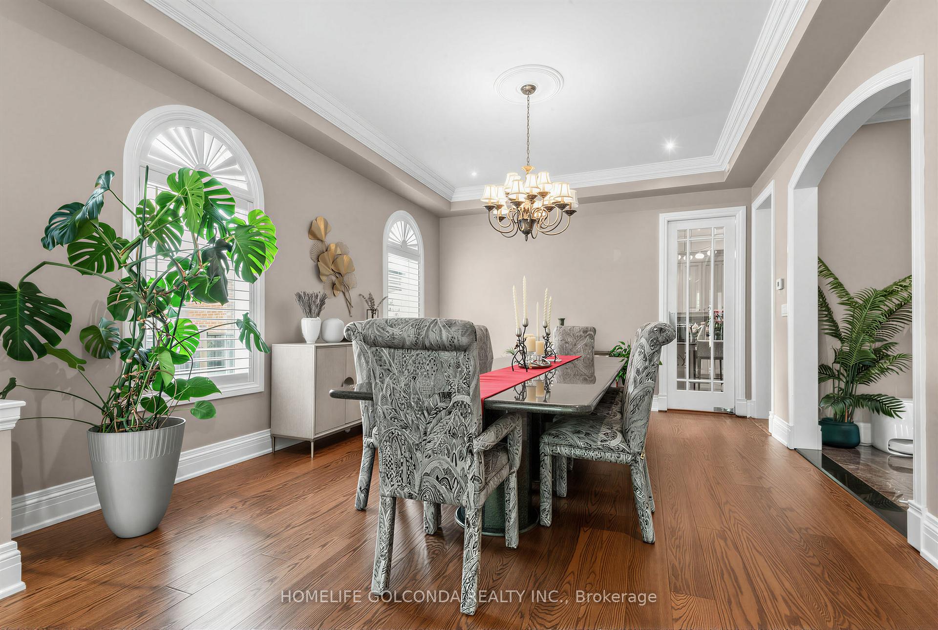 Photo 10 of 164 Owen Boulevard, North York, St. Andrew-Windfields — HOMEH
