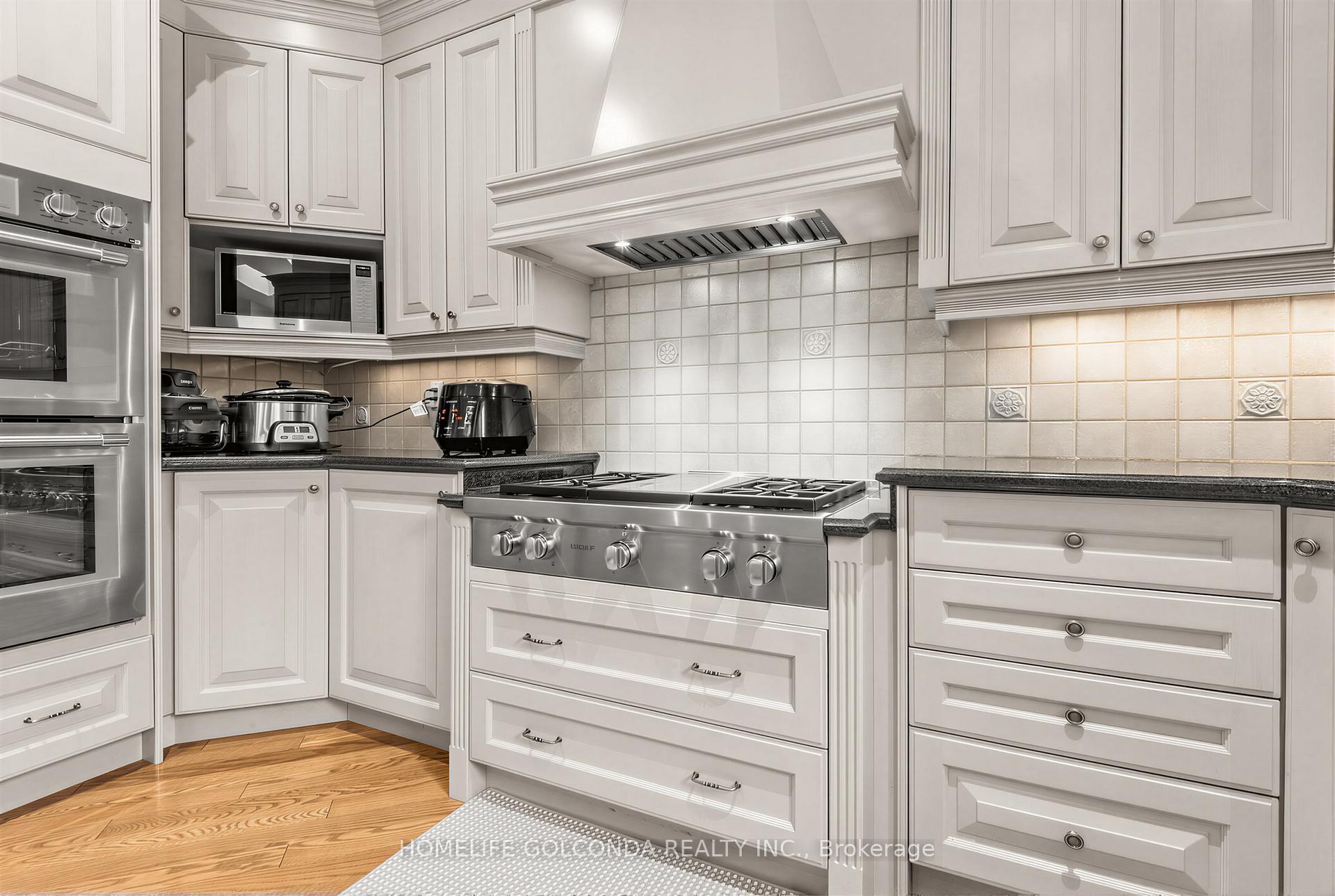Photo 14 of 164 Owen Boulevard, North York, St. Andrew-Windfields — HOMEH