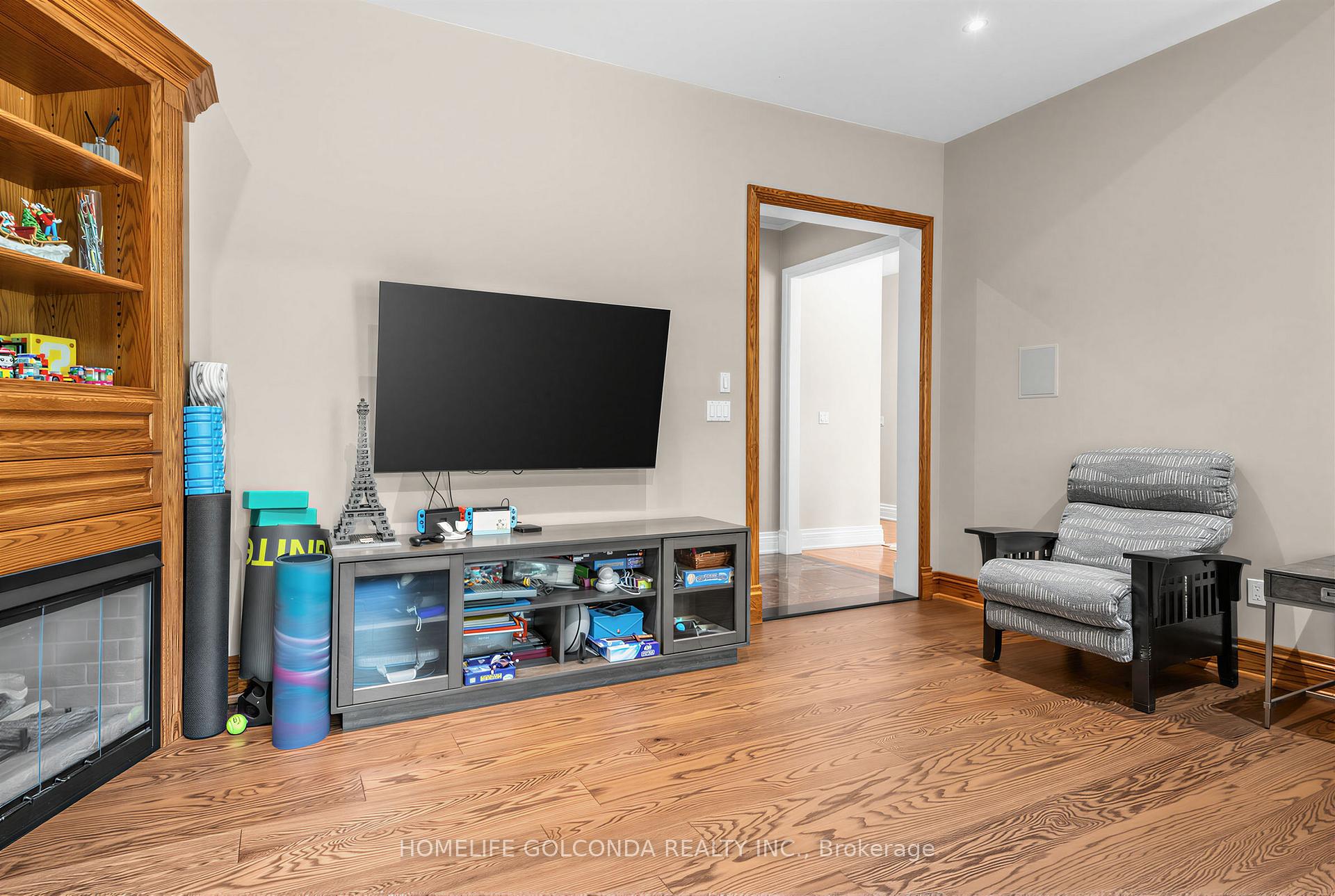 Photo 21 of 164 Owen Boulevard, North York, St. Andrew-Windfields — HOMEH