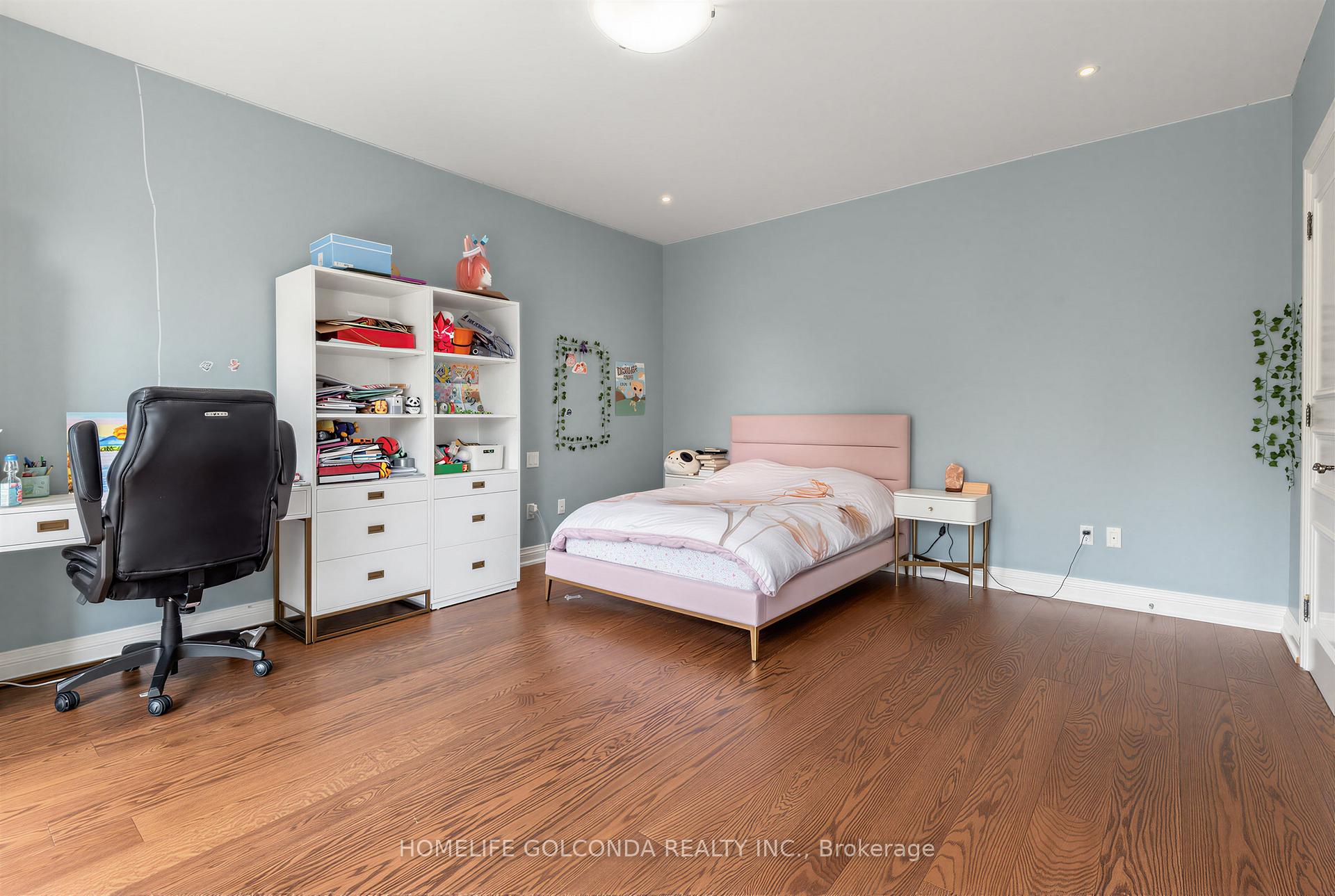 Photo 31 of 164 Owen Boulevard, North York, St. Andrew-Windfields — HOMEH