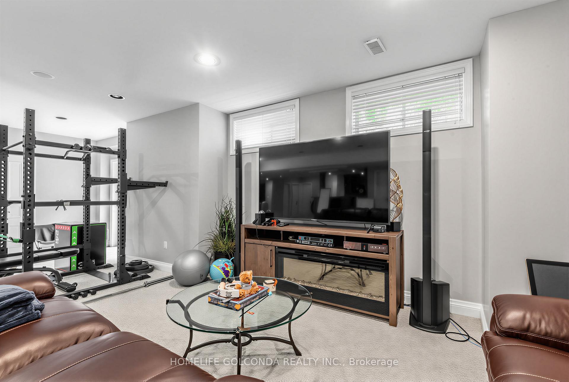 Photo 50 of 164 Owen Boulevard, North York, St. Andrew-Windfields — HOMEH