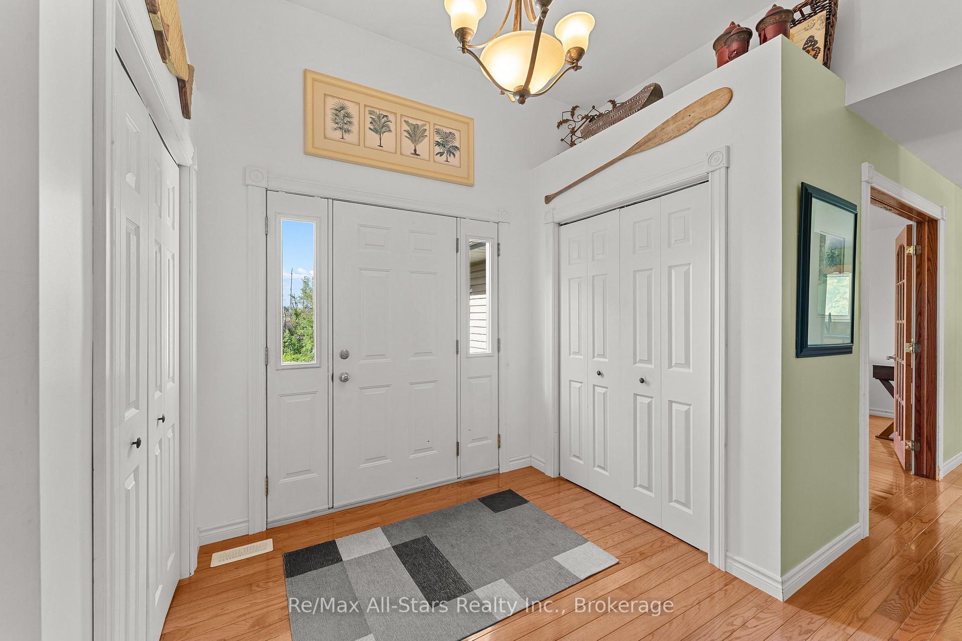 Photo 3 of 72 Patterson Road, Kawartha Lakes, Fenelon Falls — HOMEH