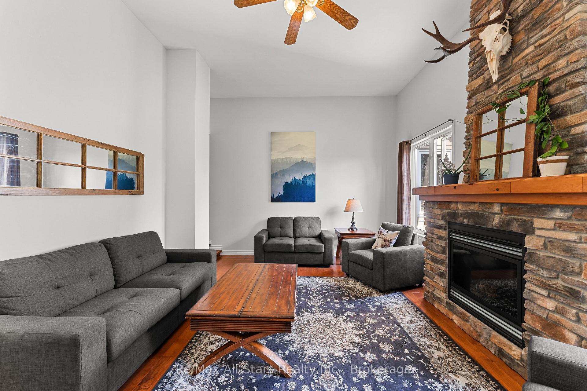 Photo 5 of 72 Patterson Road, Kawartha Lakes, Fenelon Falls — HOMEH