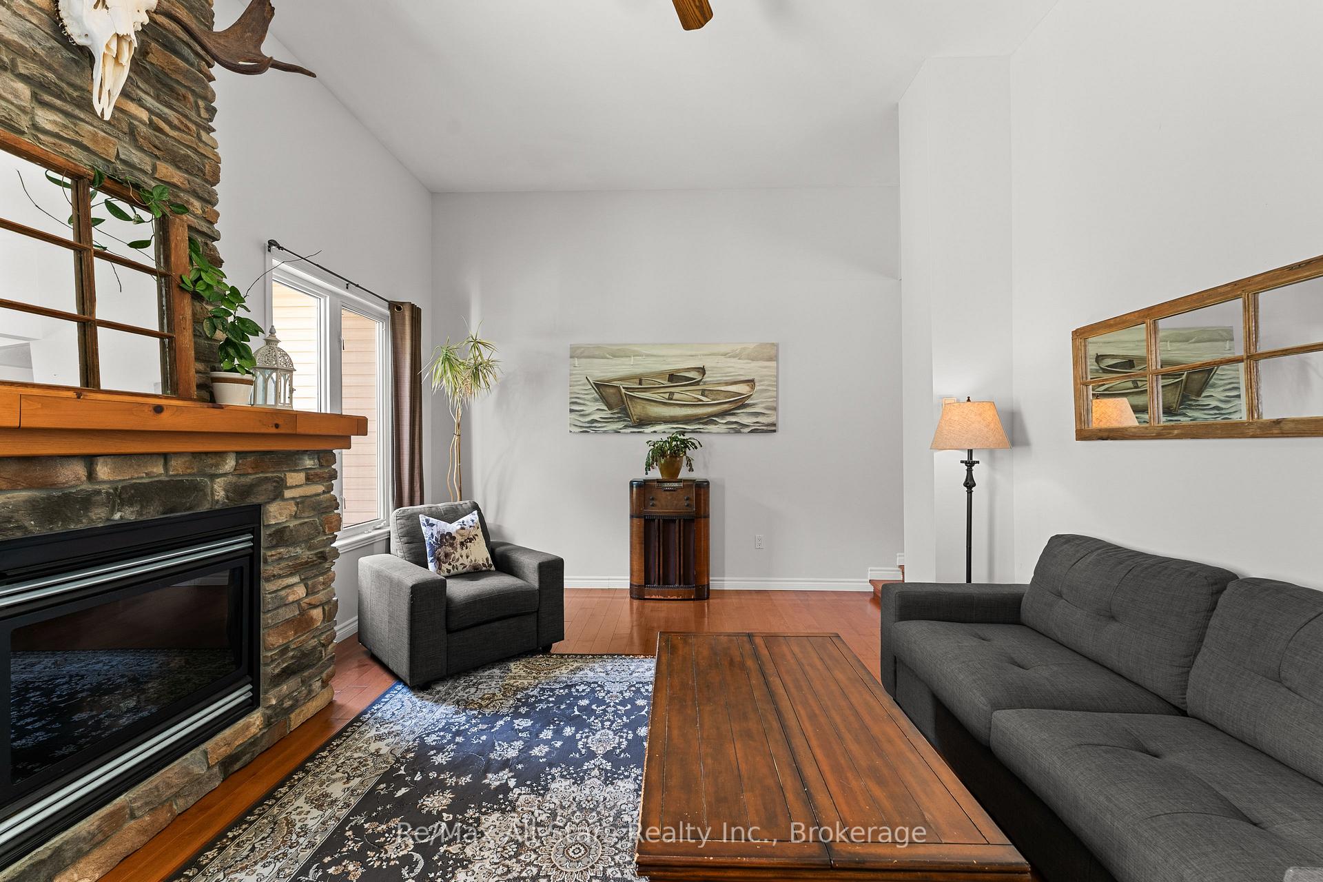 Photo 6 of 72 Patterson Road, Kawartha Lakes, Fenelon Falls — HOMEH