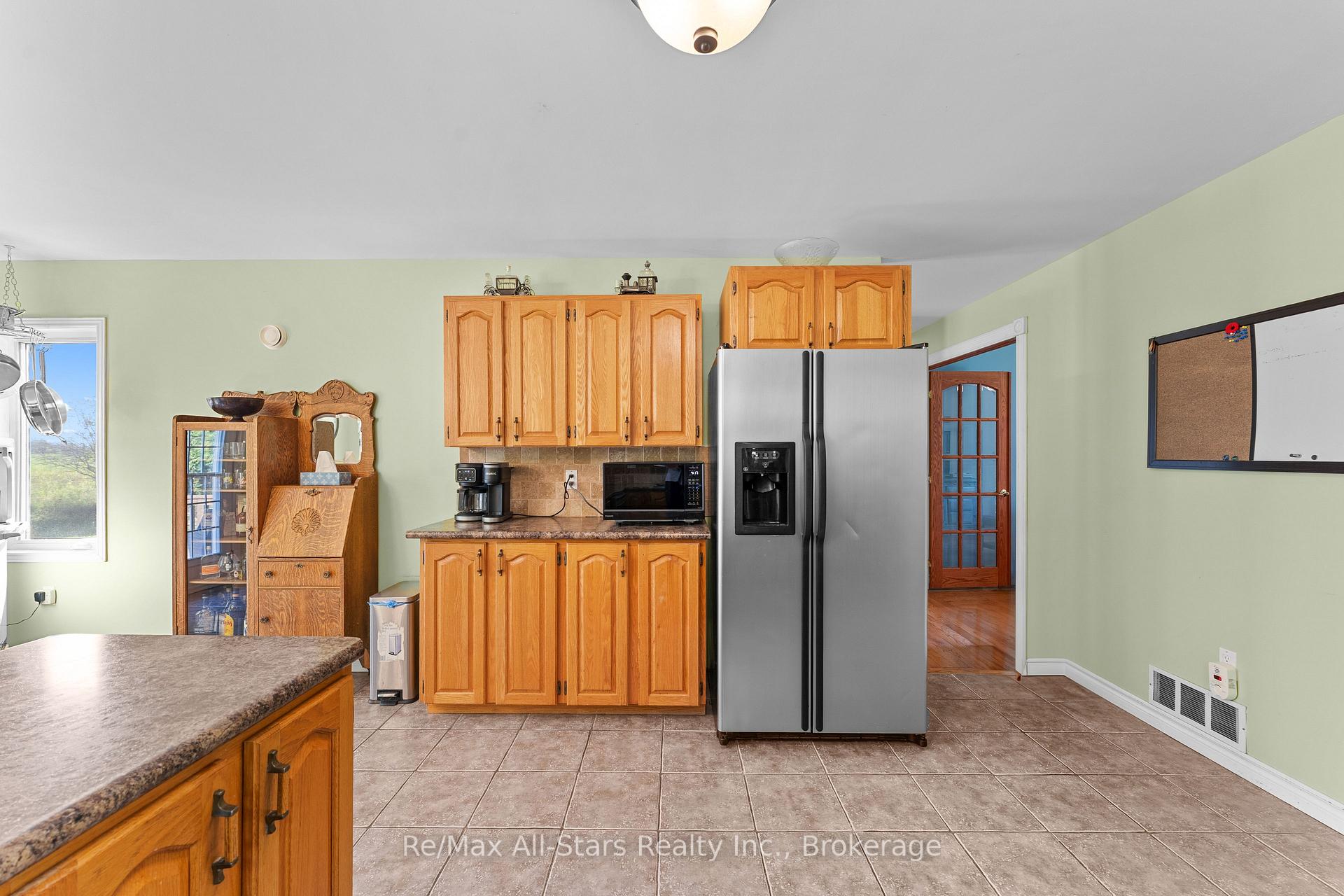 Photo 11 of 72 Patterson Road, Kawartha Lakes, Fenelon Falls — HOMEH