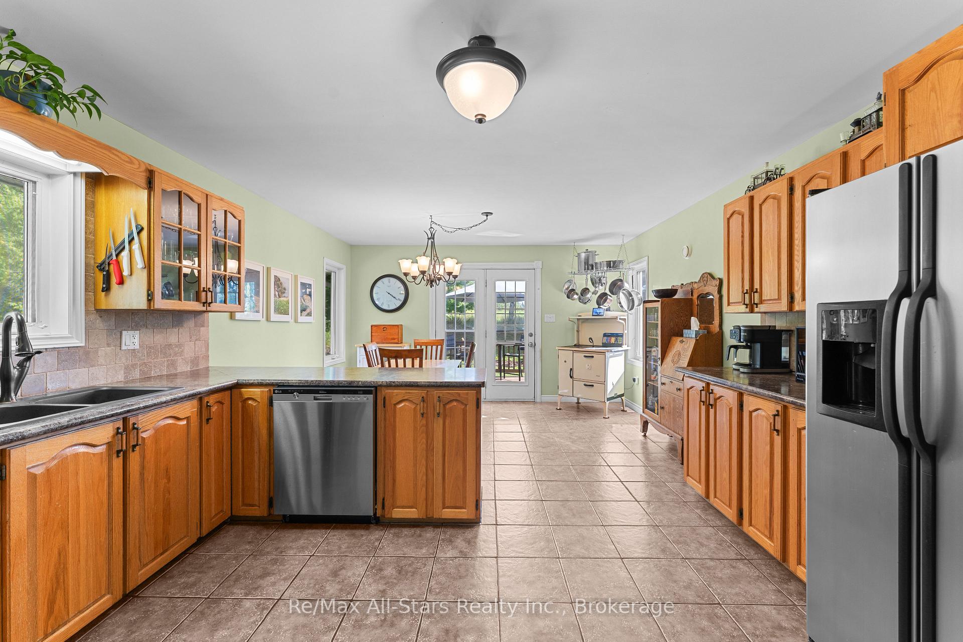 Photo 13 of 72 Patterson Road, Kawartha Lakes, Fenelon Falls — HOMEH