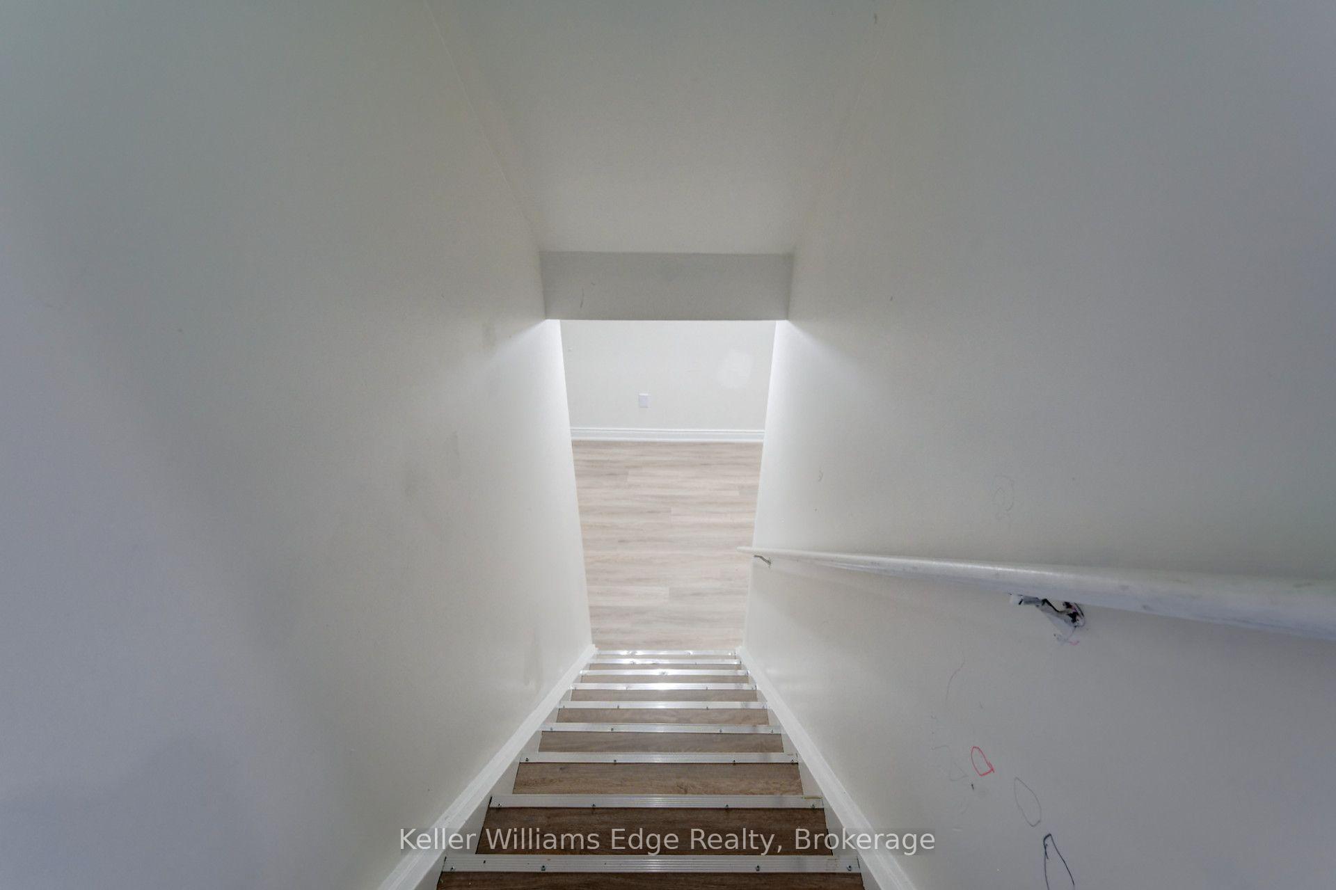 Photo 20 of 4028 Donnic Drive, Burlington, Alton — HOMEH
