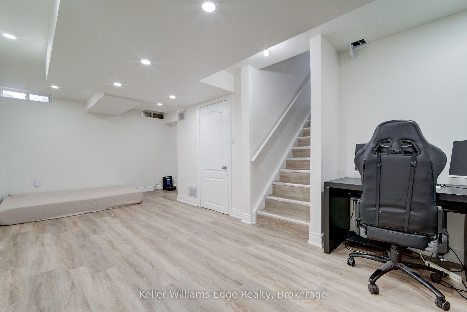 Photo 21 of 4028 Donnic Drive, Burlington, Alton — HOMEH