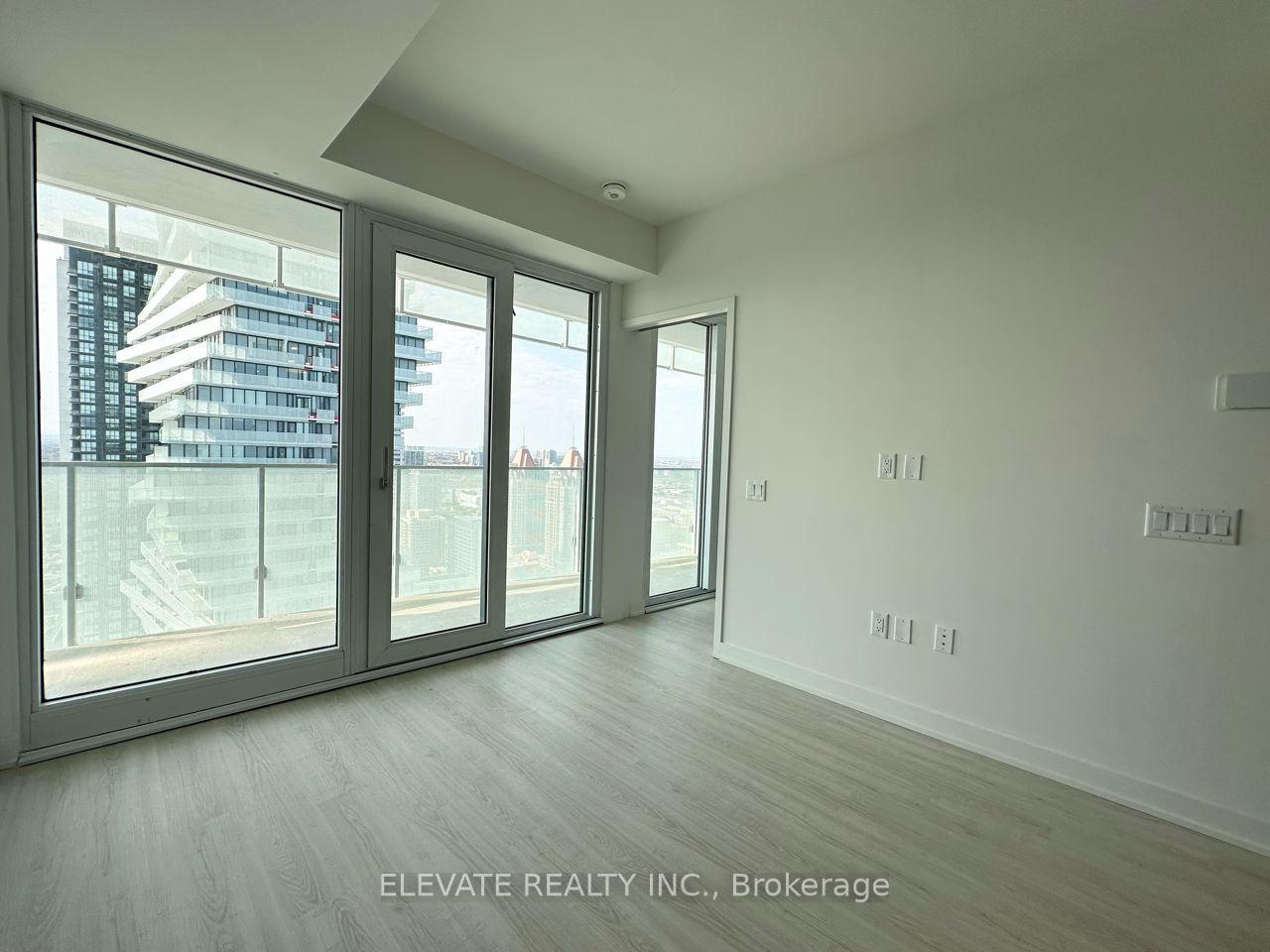 Photo 4 of Unit 3502, 3883 Quartz Road, Mississauga, City Centre — HOMEH