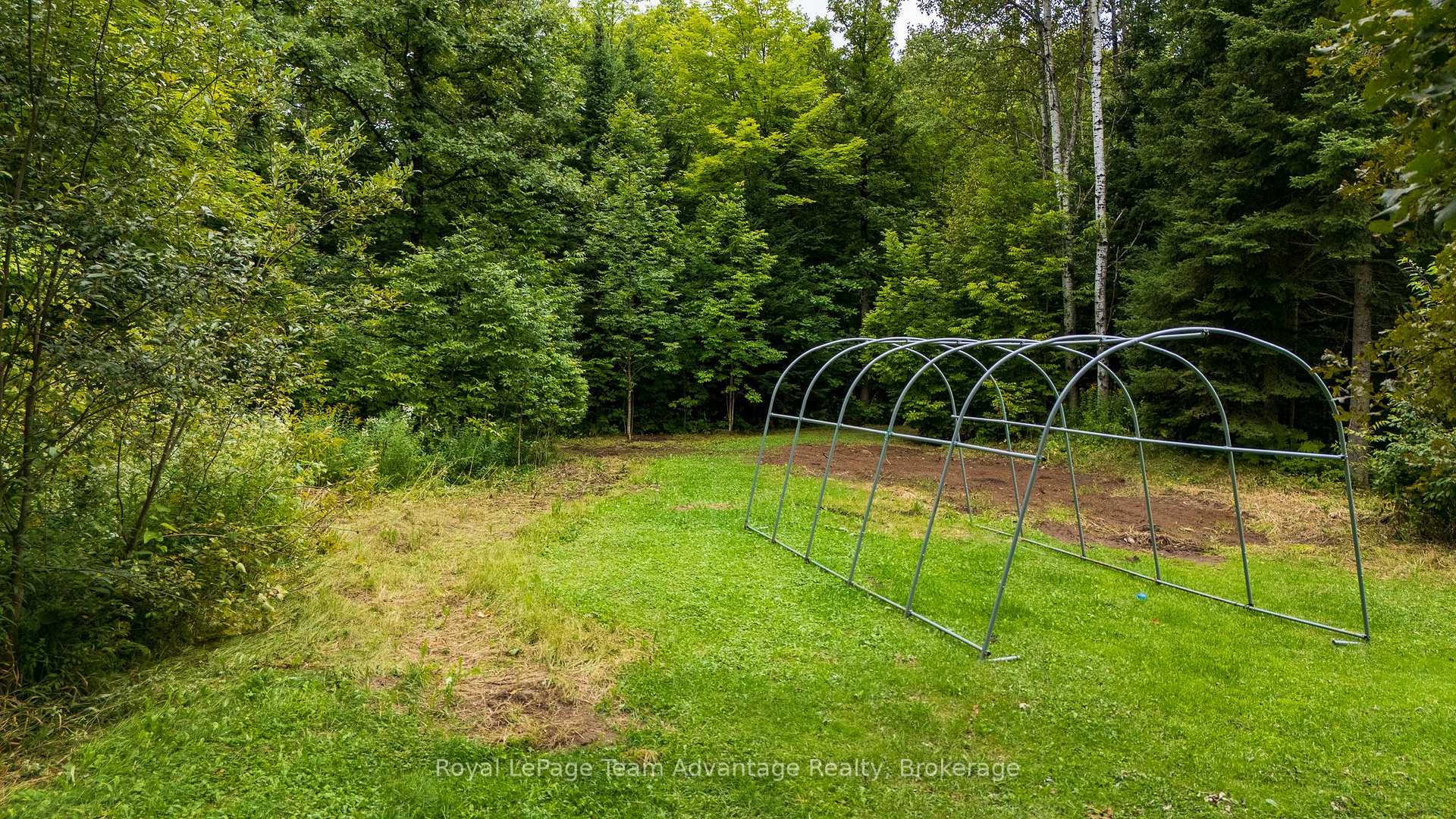 Photo 10 of 419 Balsam Road, McKellar — HOMEH