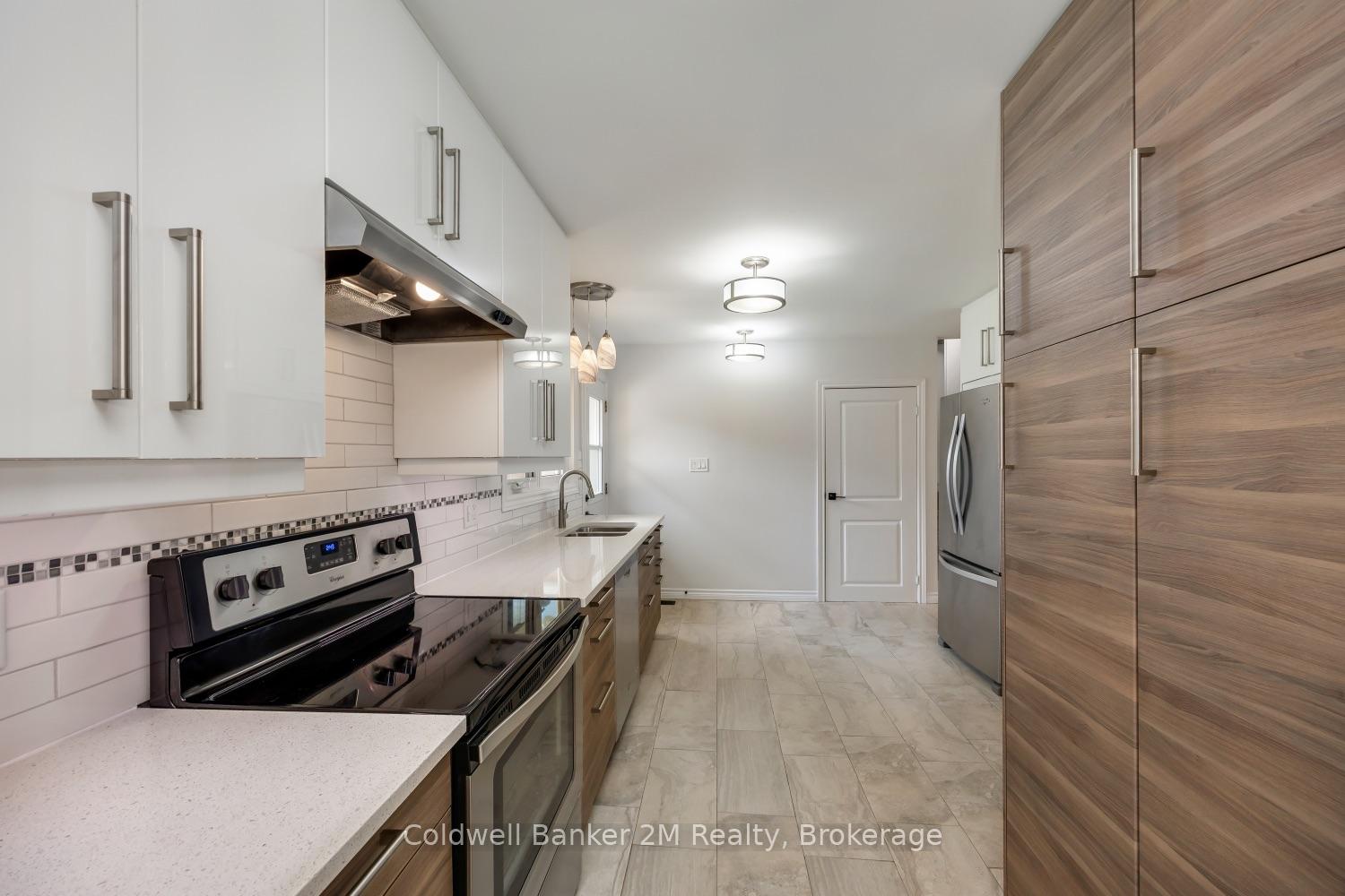 Photo 6 of 314 Inverness Drive, Oshawa, McLaughlin — HOMEH