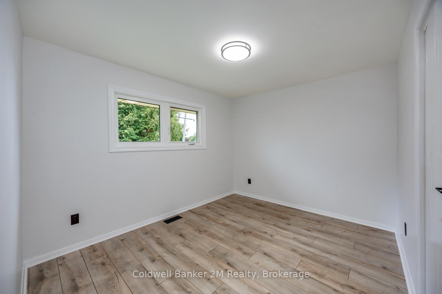 Photo 17 of 314 Inverness Drive, Oshawa, McLaughlin — HOMEH