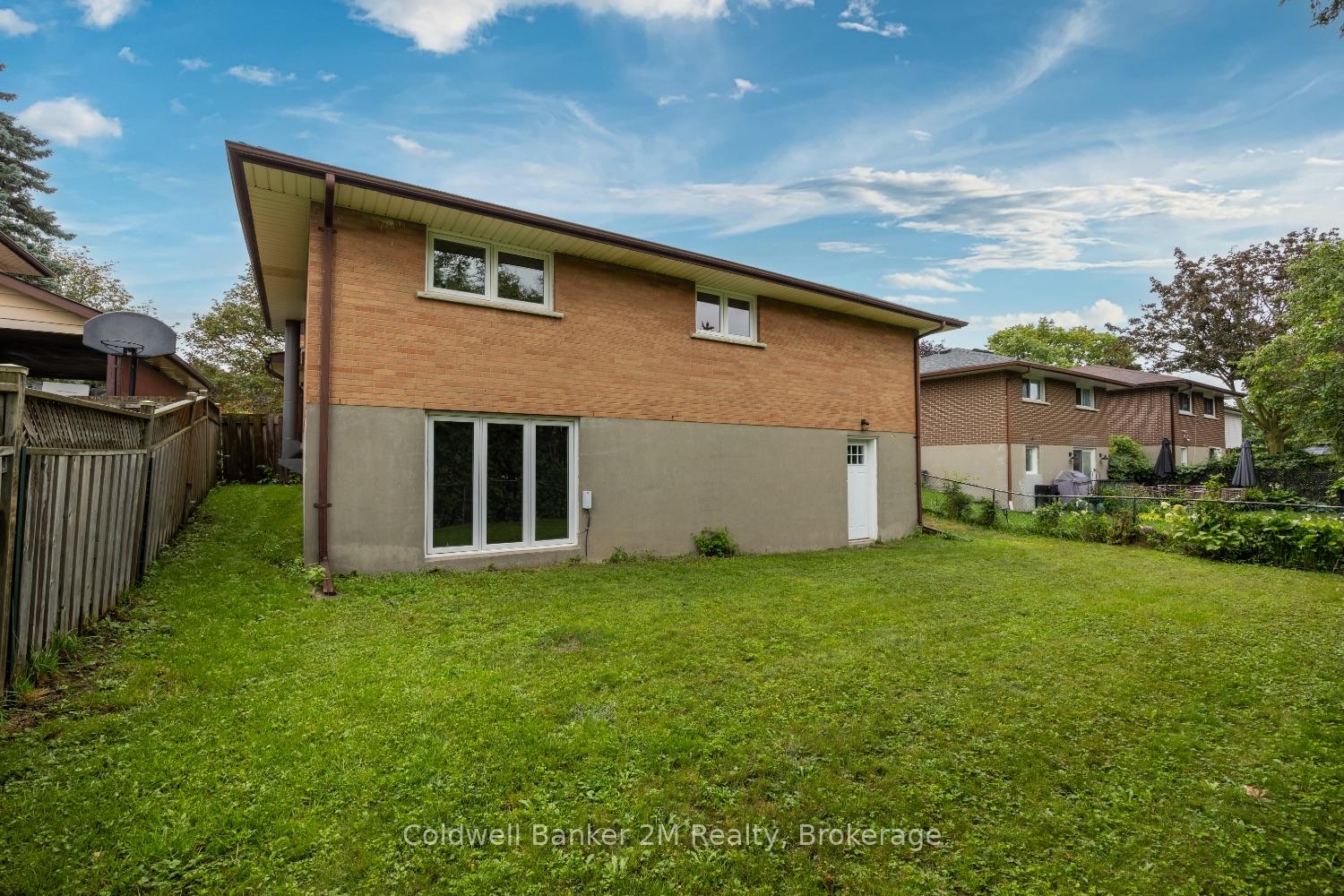 Photo 33 of 314 Inverness Drive, Oshawa, McLaughlin — HOMEH
