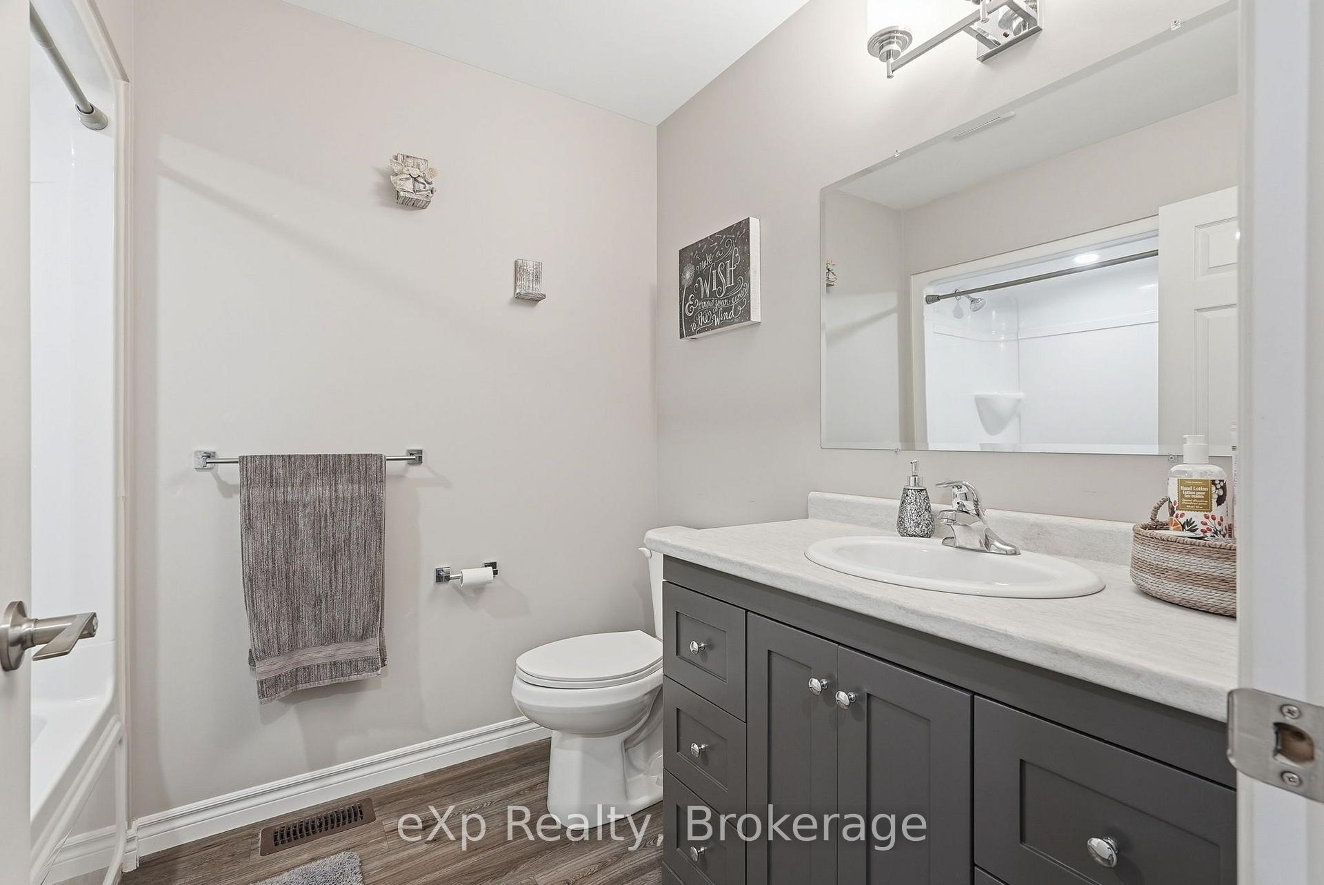 Photo 23 of 324 David Winkler Parkway, West Grey — HOMEH