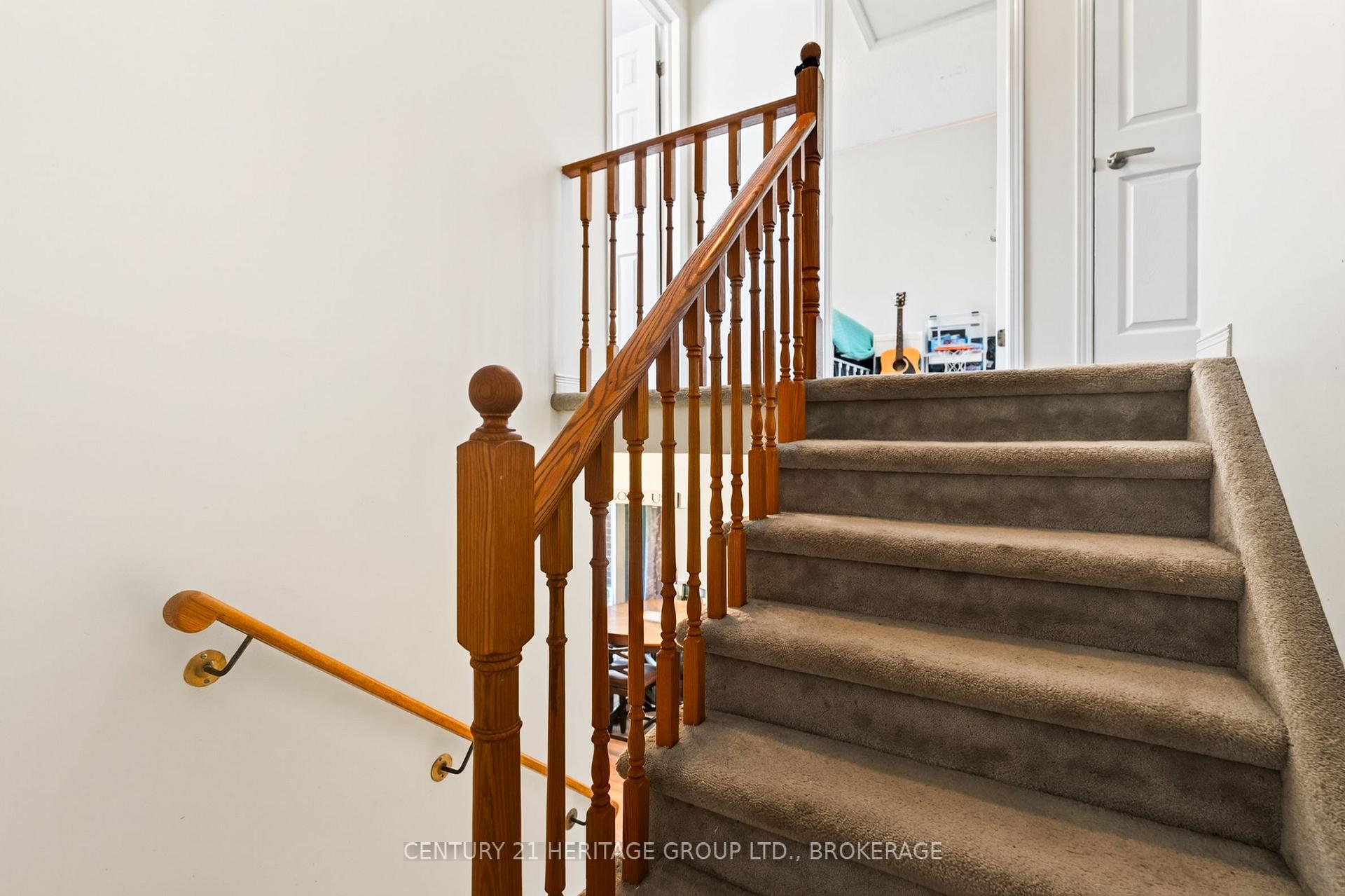 Photo 14 of 944 Warburton Crescent, Kingston, East Gardiners Rd — HOMEH