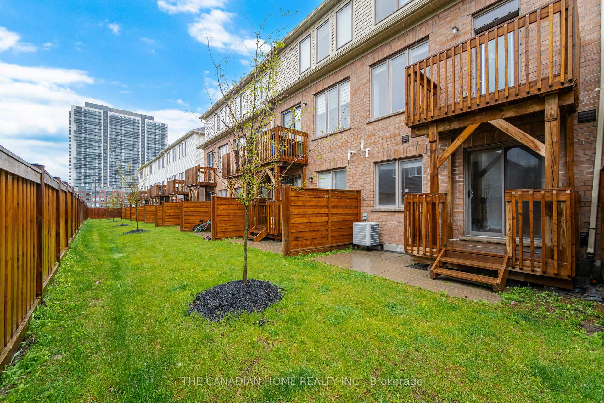Photo 42 of 99 Danzatore Path, Oshawa, Windfields — HOMEH