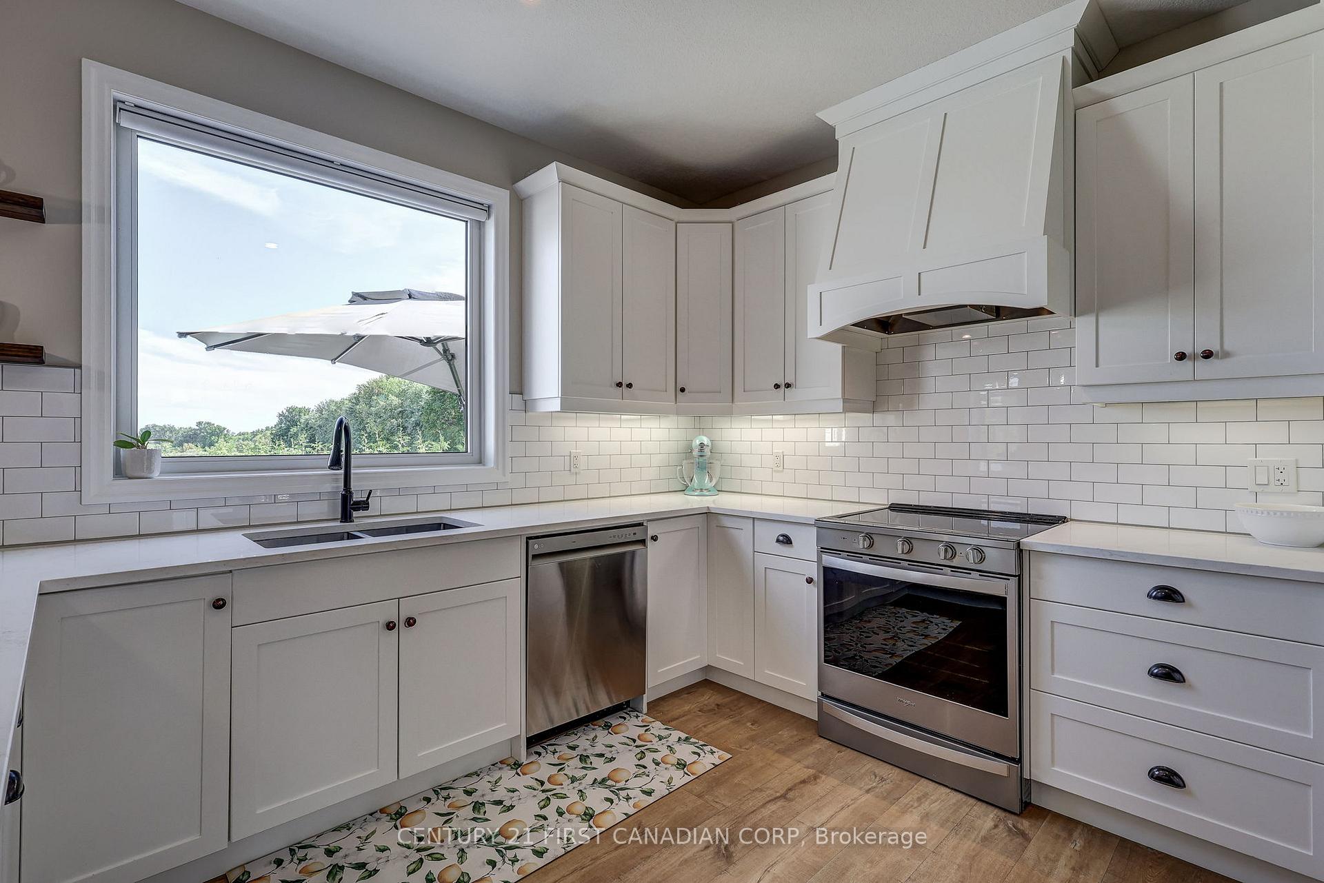 Photo 14 of 35681 Talbot Line, Southwold, Shedden — HOMEH