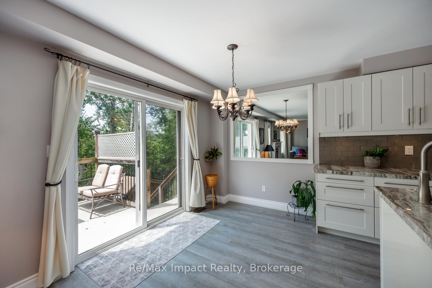 Photo 7 of 667 Brasswinds Trail, Oshawa, Pinecrest — HOMEH