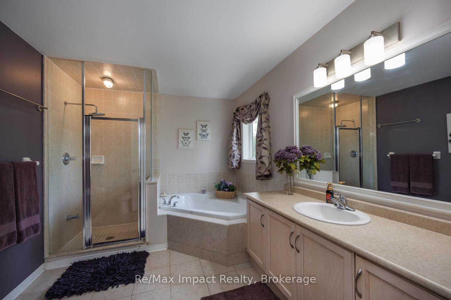 Photo 23 of 667 Brasswinds Trail, Oshawa, Pinecrest — HOMEH