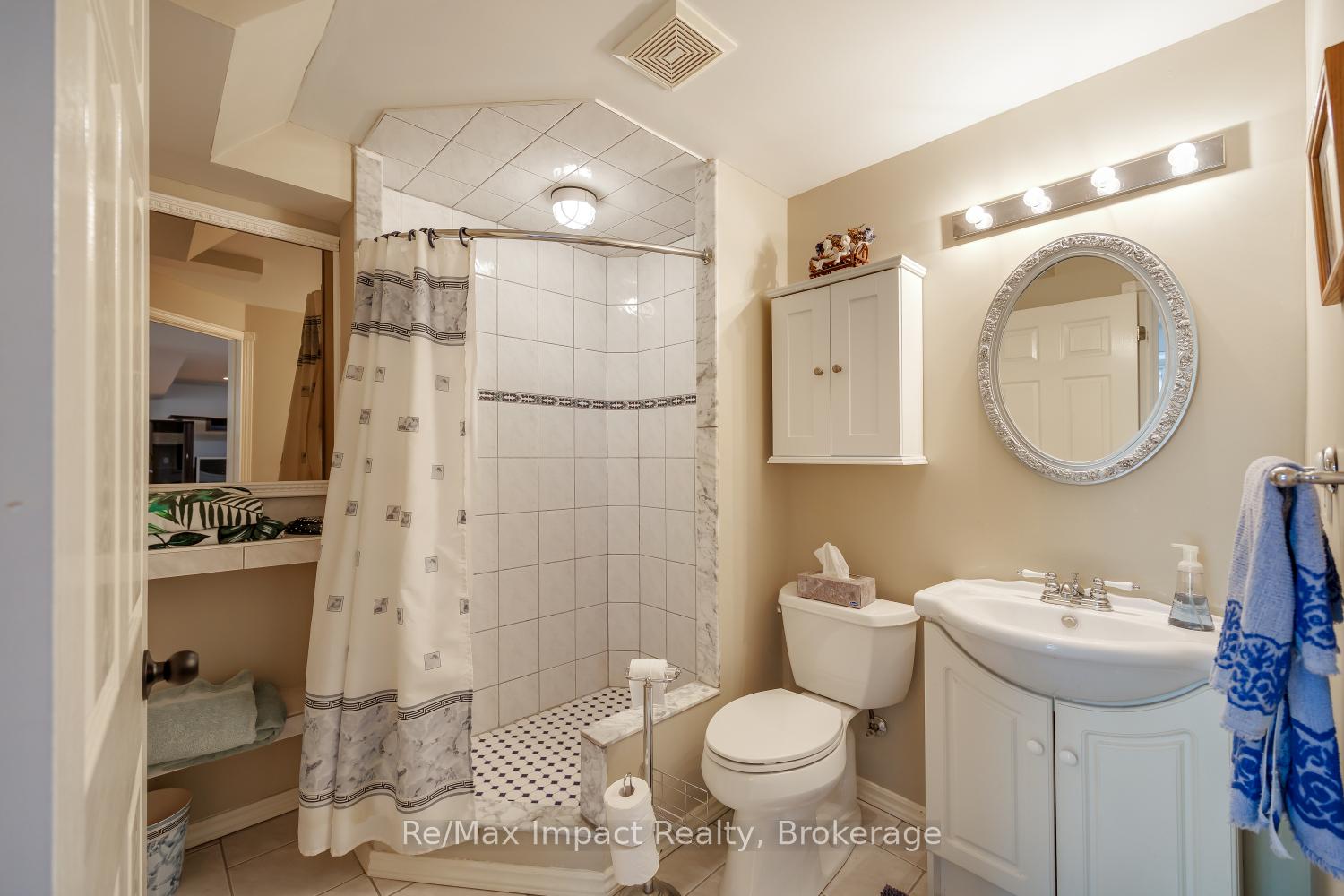 Photo 33 of 667 Brasswinds Trail, Oshawa, Pinecrest — HOMEH