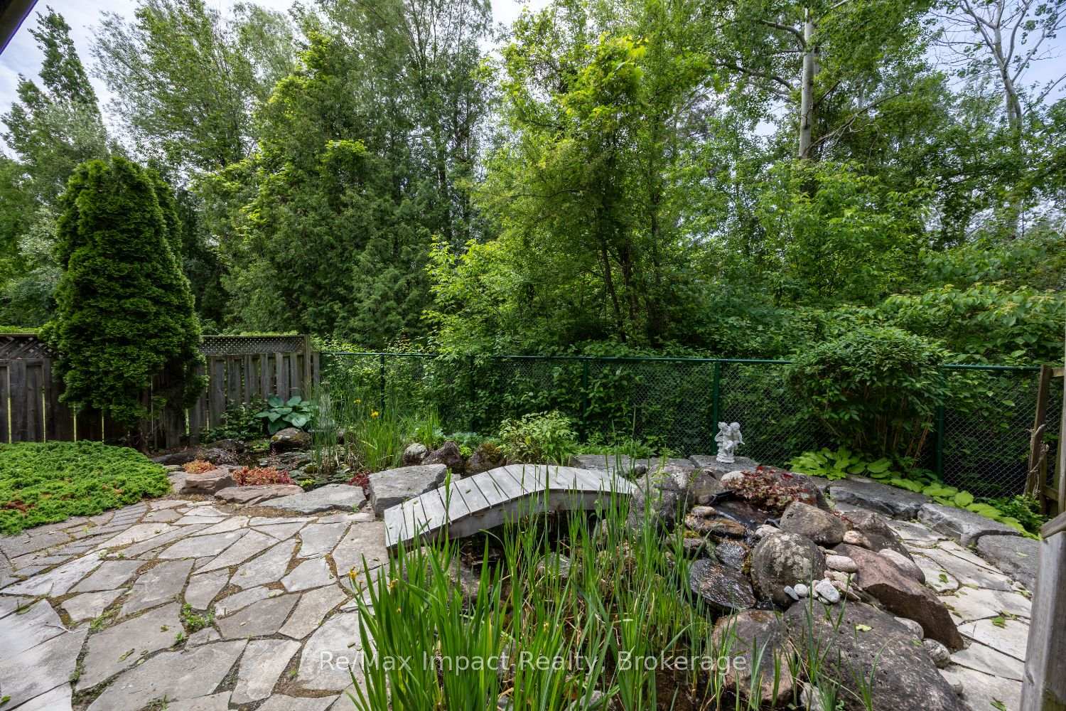 Photo 38 of 667 Brasswinds Trail, Oshawa, Pinecrest — HOMEH