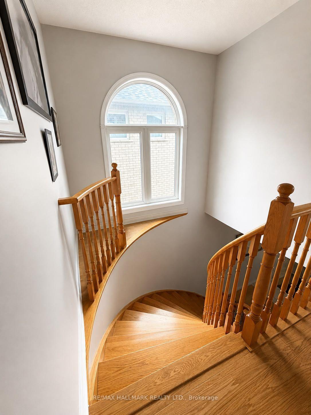 Photo 10 of 57 Treen Crescent, Whitby, Rolling Acres — HOMEH