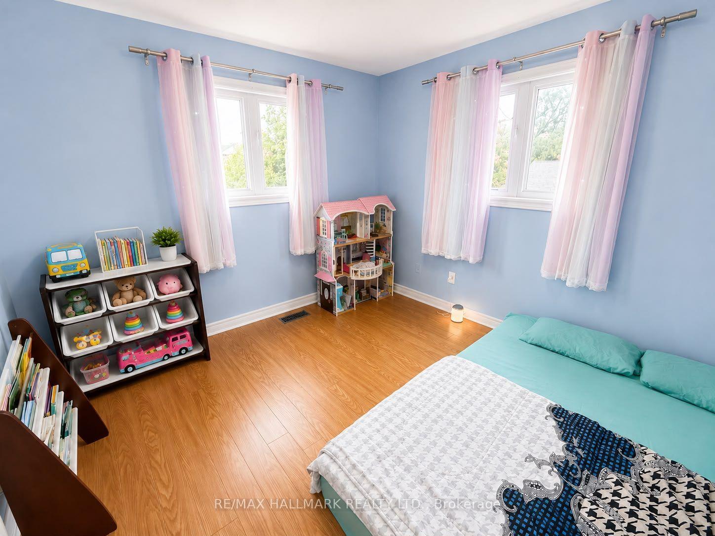 Photo 17 of 57 Treen Crescent, Whitby, Rolling Acres — HOMEH