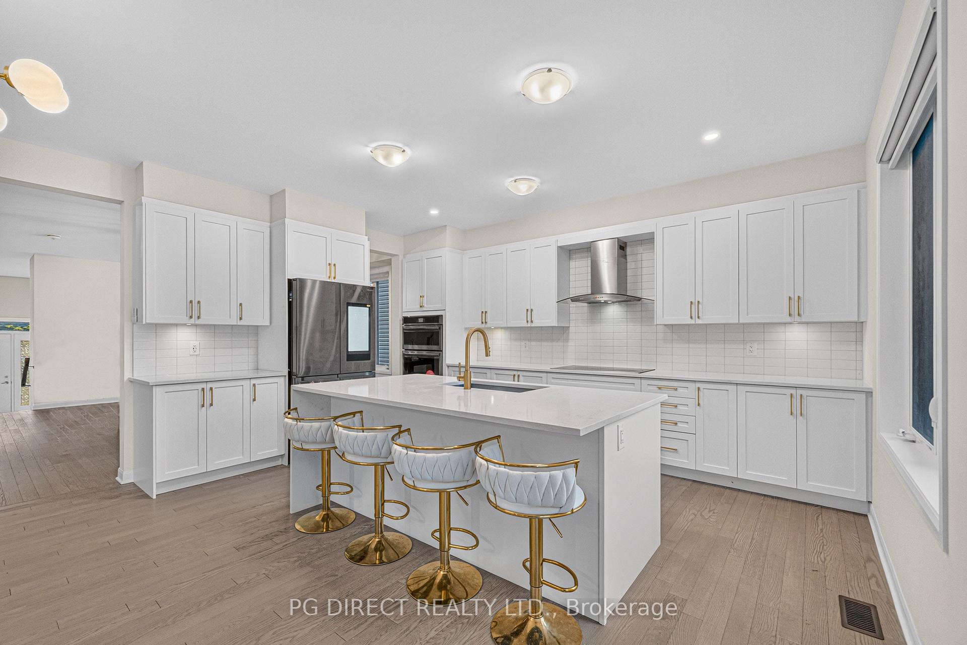 Photo 7 of 136 Gosling Crescent, Ottawa, Kanata - Morgan's Grant/South March — HOMEH