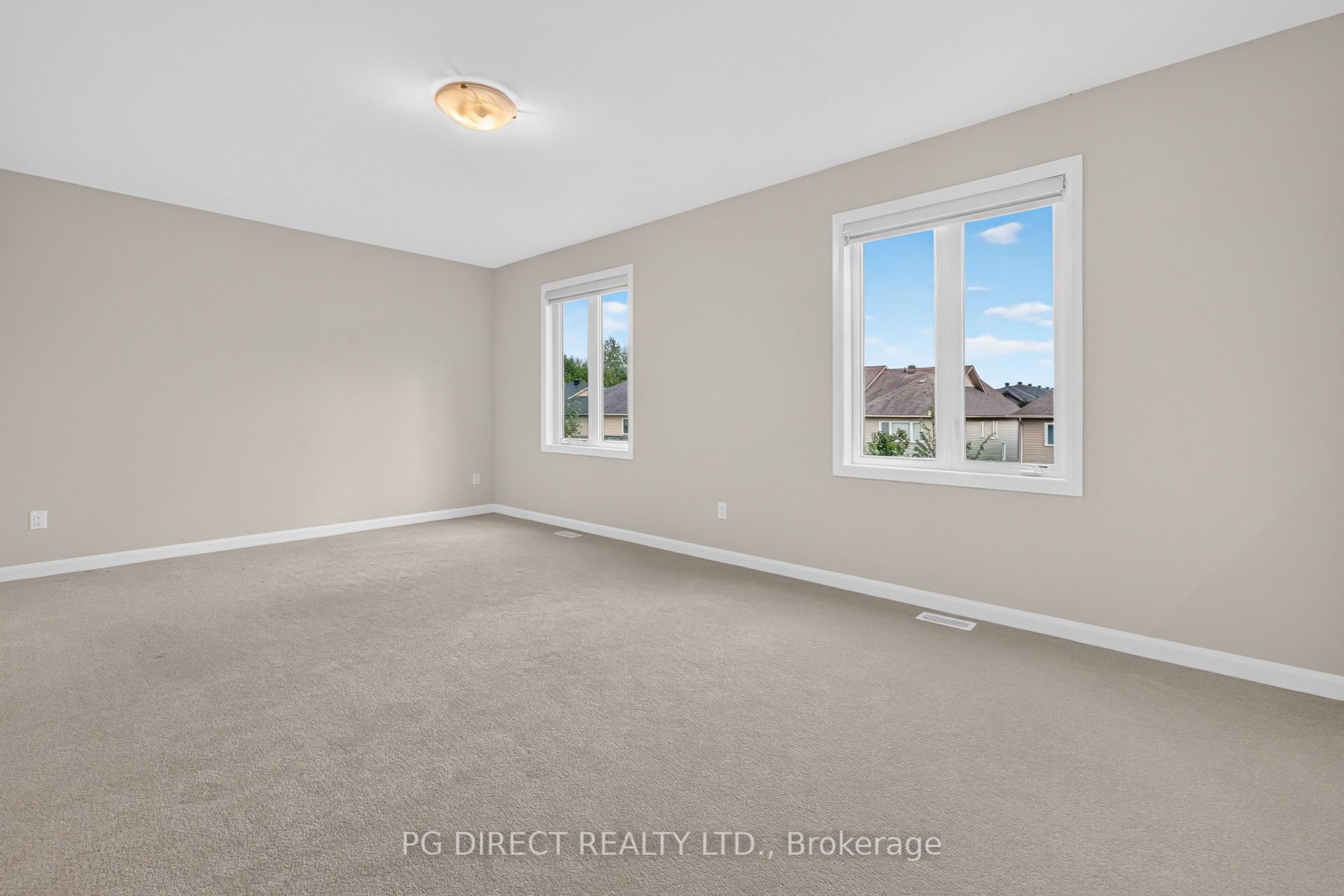 Photo 11 of 136 Gosling Crescent, Ottawa, Kanata - Morgan's Grant/South March — HOMEH