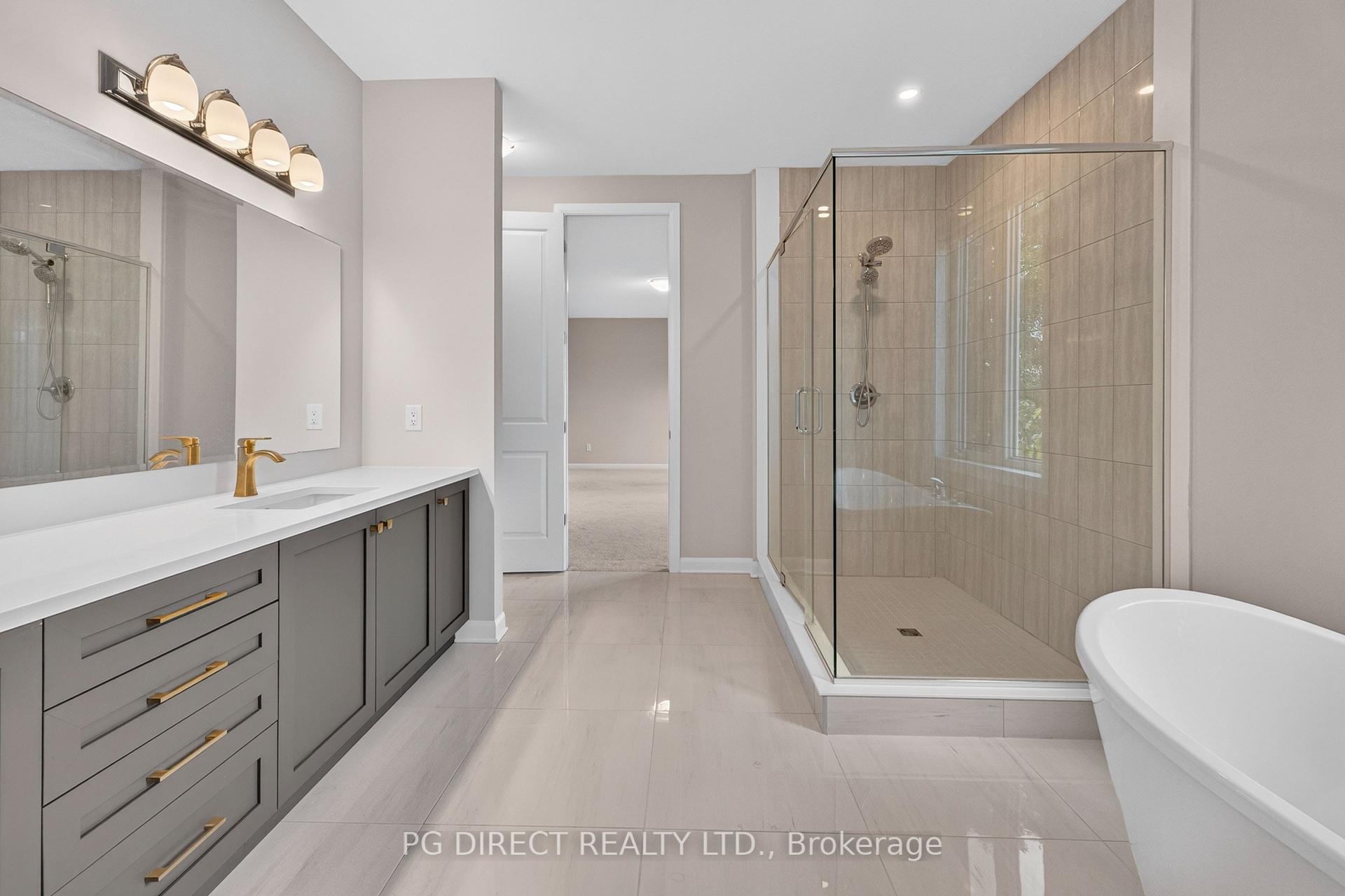 Photo 13 of 136 Gosling Crescent, Ottawa, Kanata - Morgan's Grant/South March — HOMEH