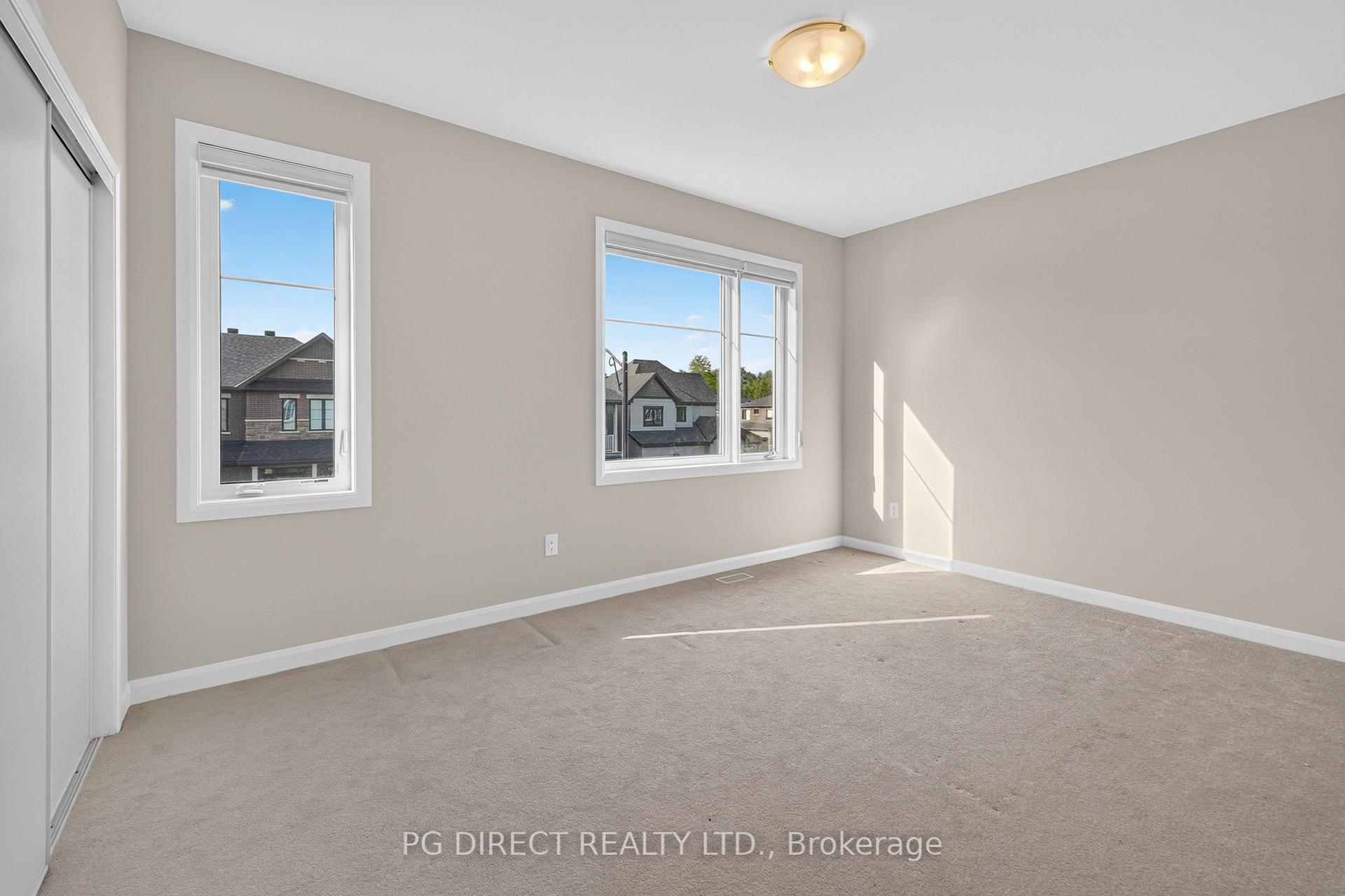 Photo 17 of 136 Gosling Crescent, Ottawa, Kanata - Morgan's Grant/South March — HOMEH