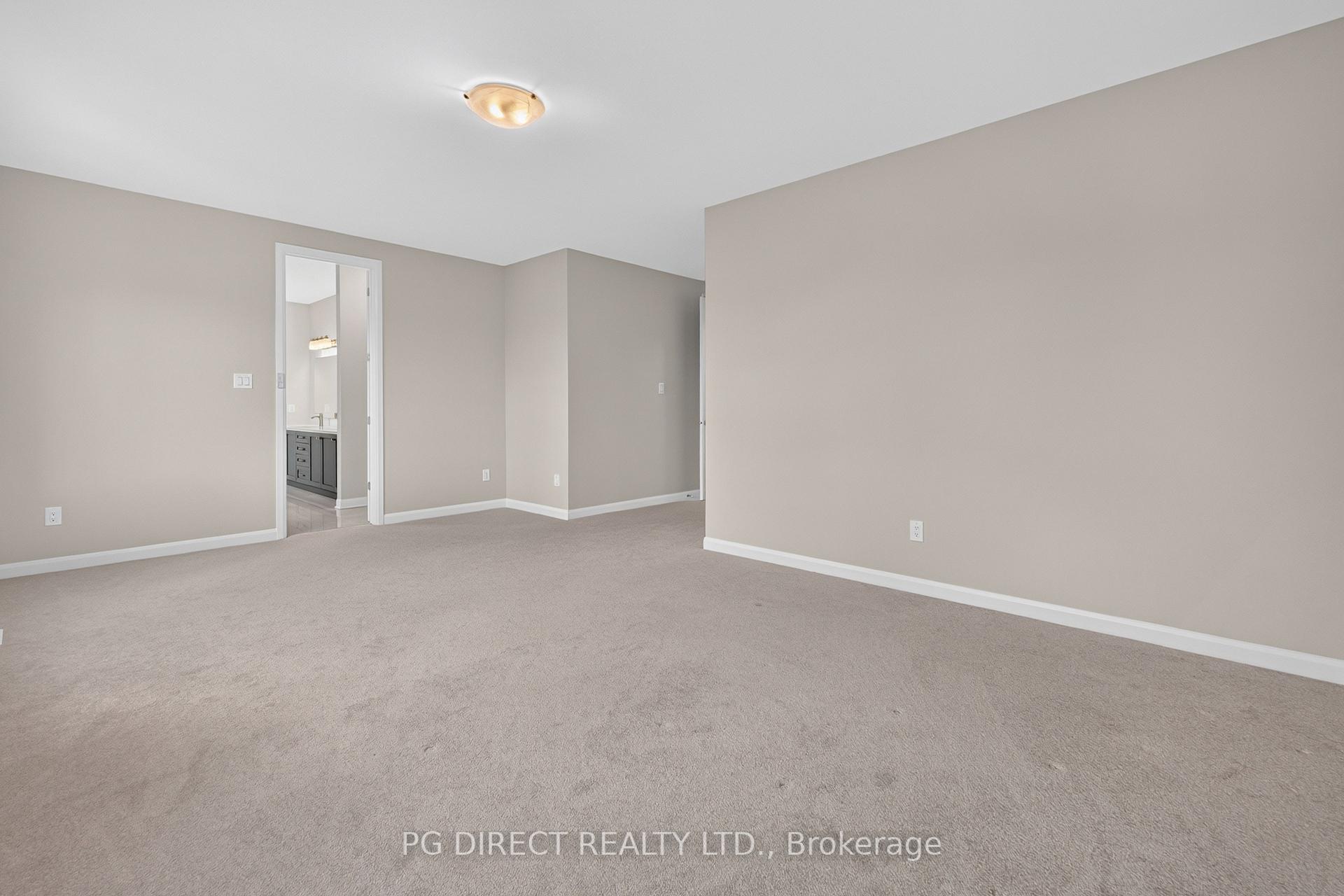 Photo 20 of 136 Gosling Crescent, Ottawa, Kanata - Morgan's Grant/South March — HOMEH