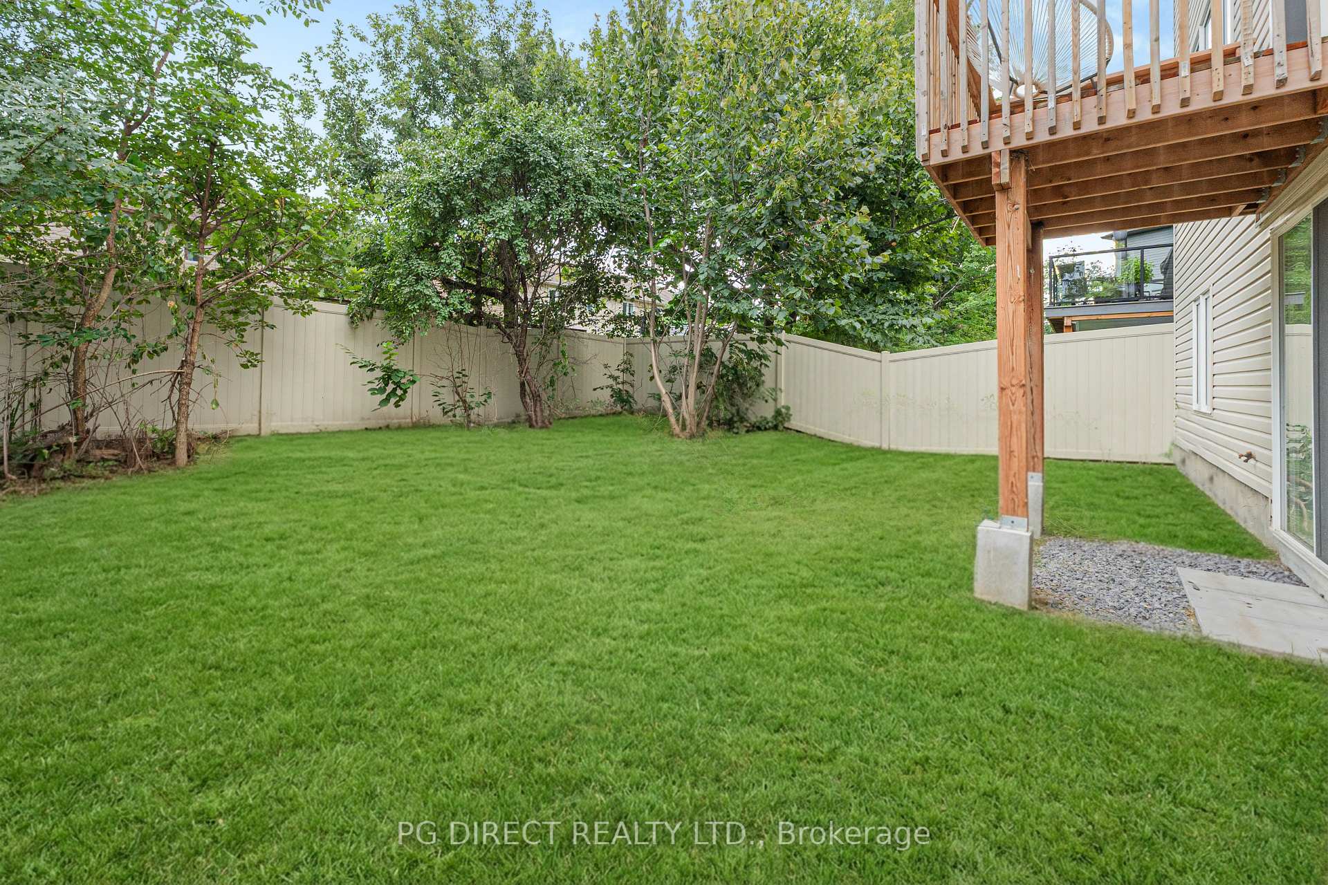 Photo 21 of 136 Gosling Crescent, Ottawa, Kanata - Morgan's Grant/South March — HOMEH