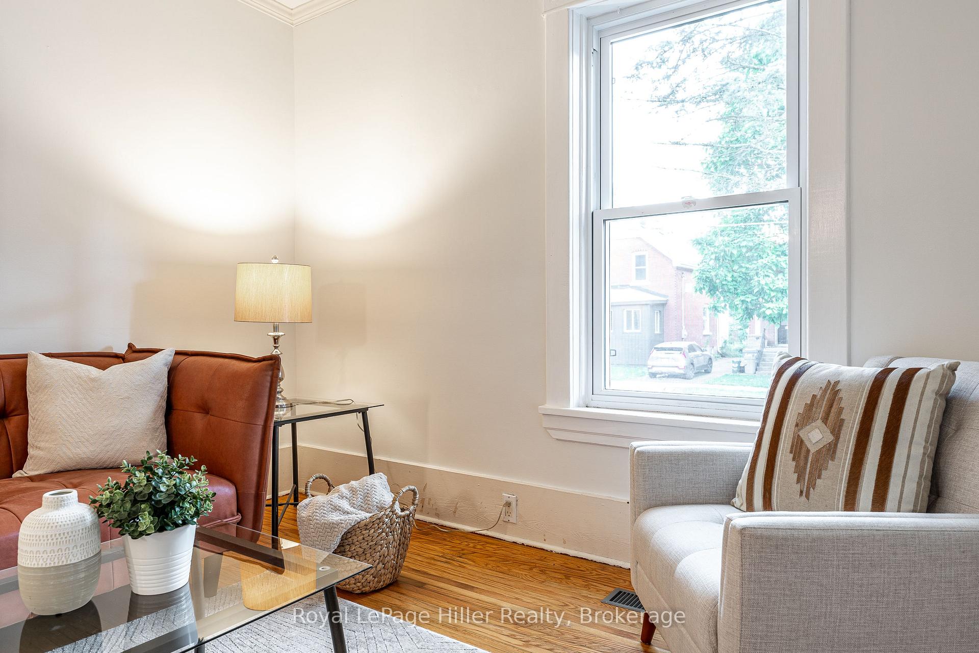 Photo 7 of 96 McNab Street, Stratford — HOMEH