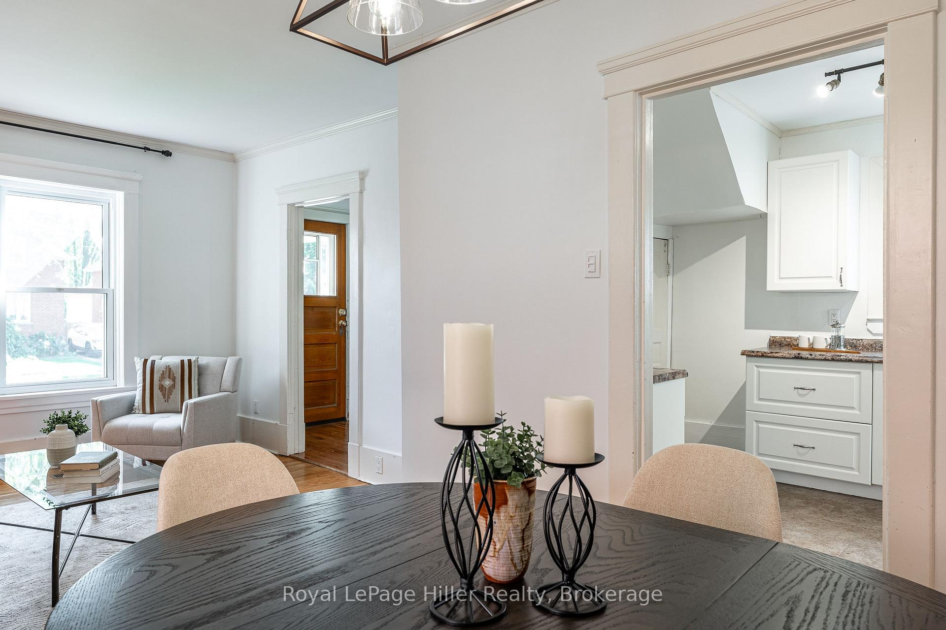 Photo 15 of 96 McNab Street, Stratford — HOMEH