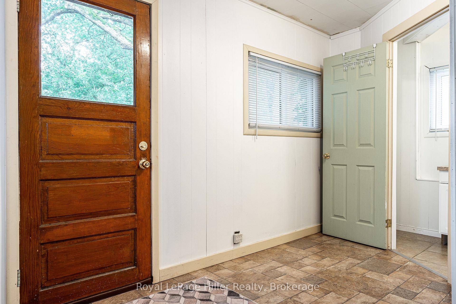 Photo 21 of 96 McNab Street, Stratford — HOMEH