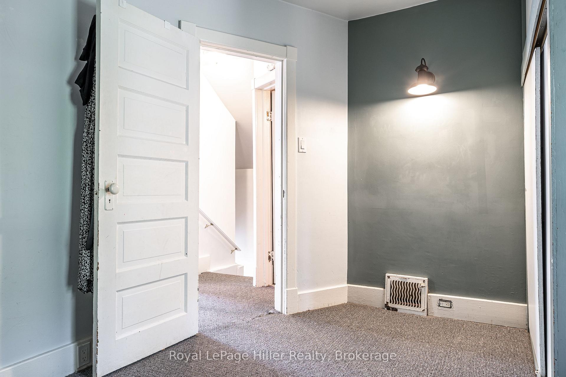 Photo 36 of 96 McNab Street, Stratford — HOMEH