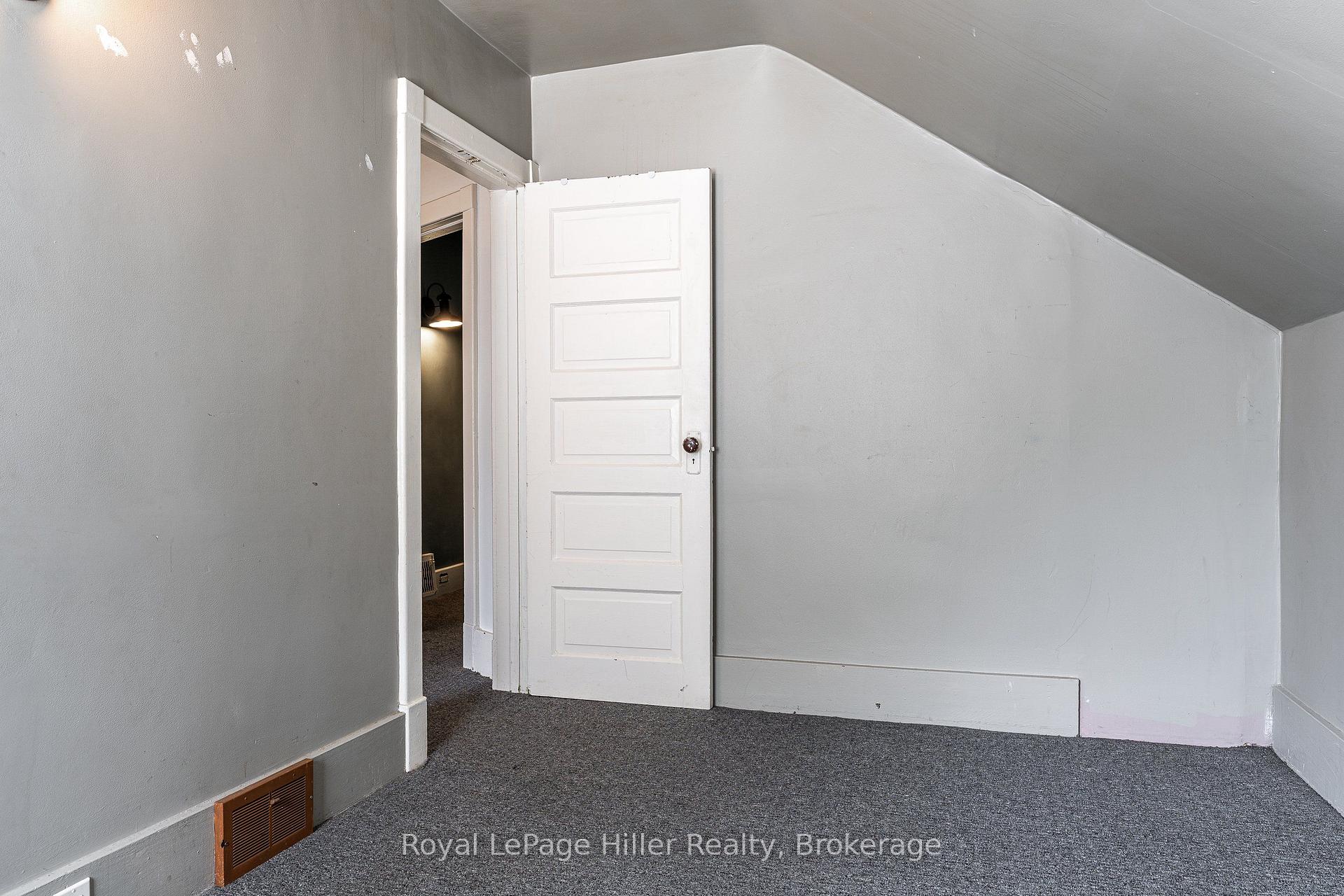 Photo 38 of 96 McNab Street, Stratford — HOMEH