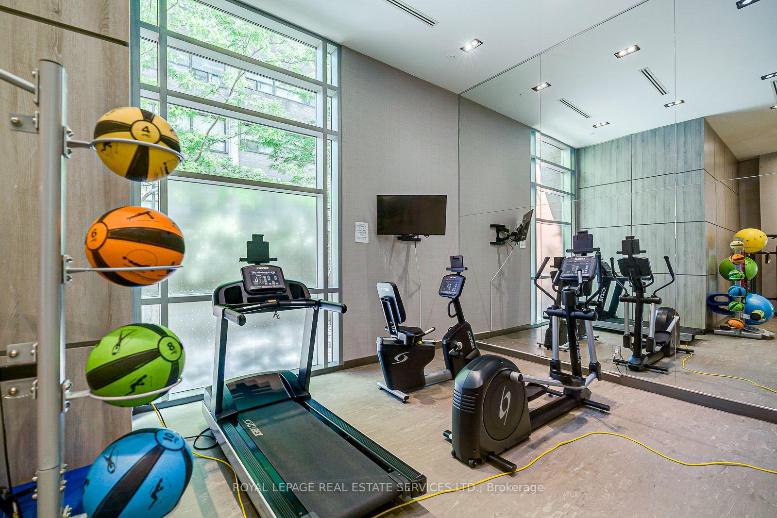 Photo 19 of Unit 1110, 223 St Clair Avenue W, Toronto, Casa Loma — HOMEH