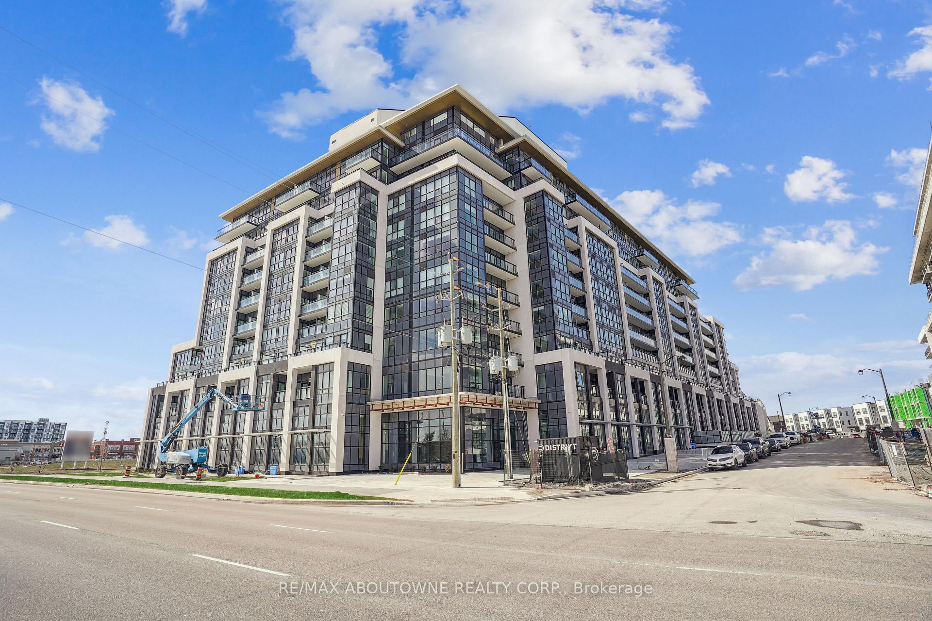 Photo of Unit 707, 405 Dundas Street W