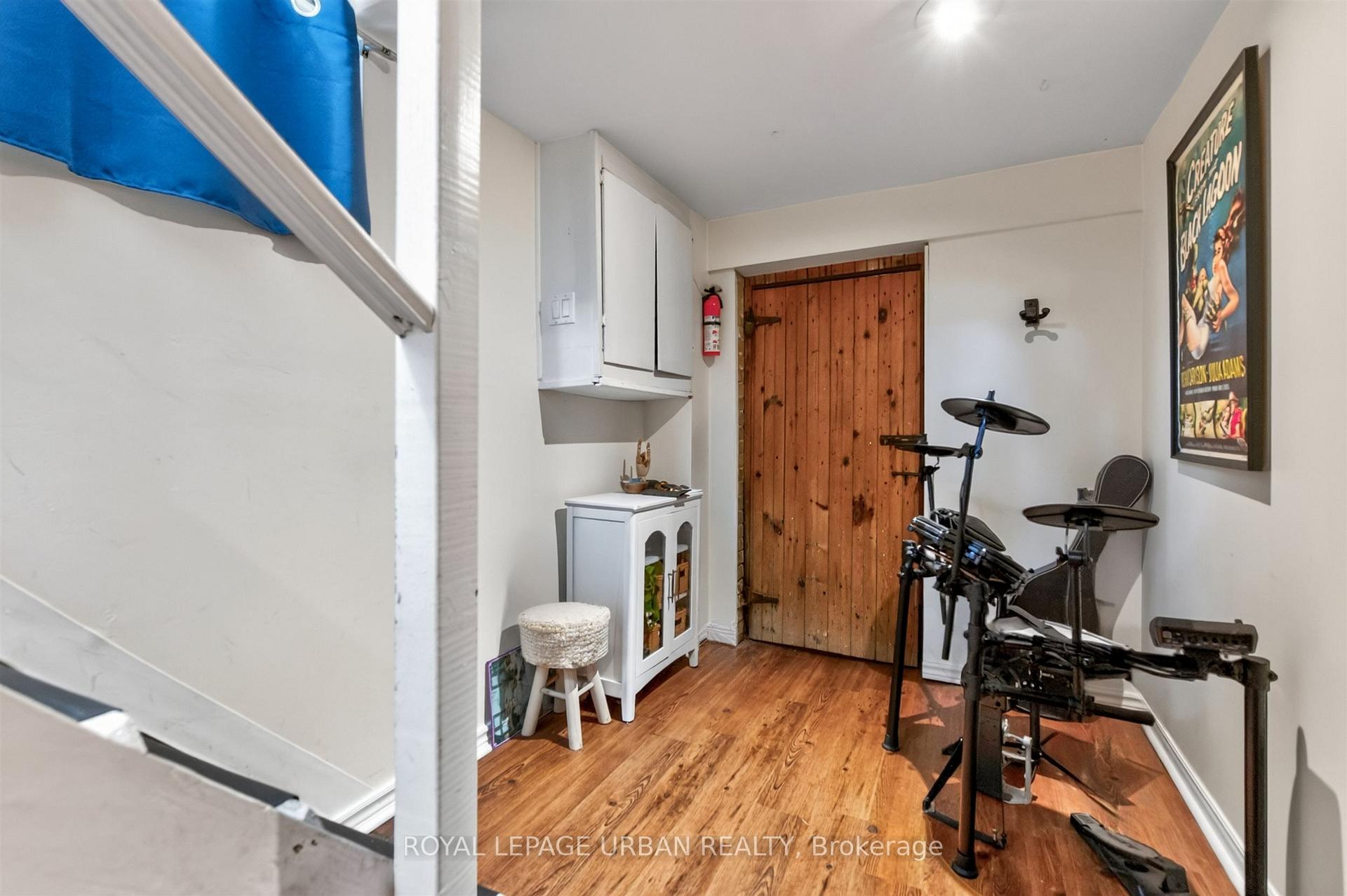 Photo 5 of 20 Cambridge Avenue, Toronto, Playter Estates-Danforth — HOMEH