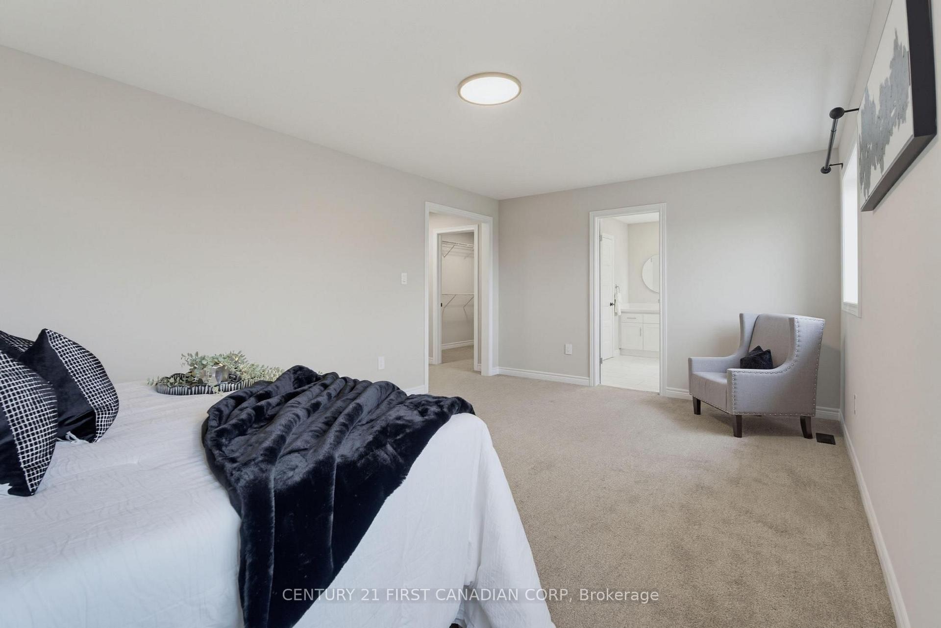 Photo 60 of Unit Upper Unit, 2023 Jubilee Drive, London, North E — HOMEH