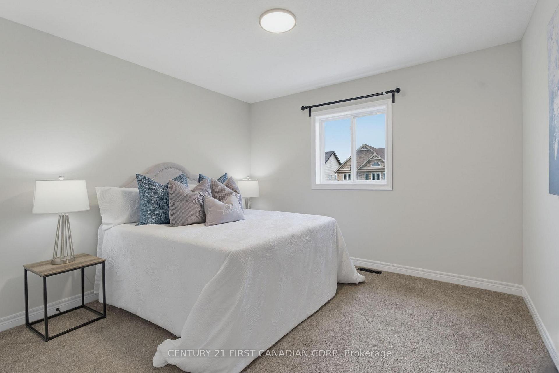 Photo 72 of Unit Upper Unit, 2023 Jubilee Drive, London, North E — HOMEH